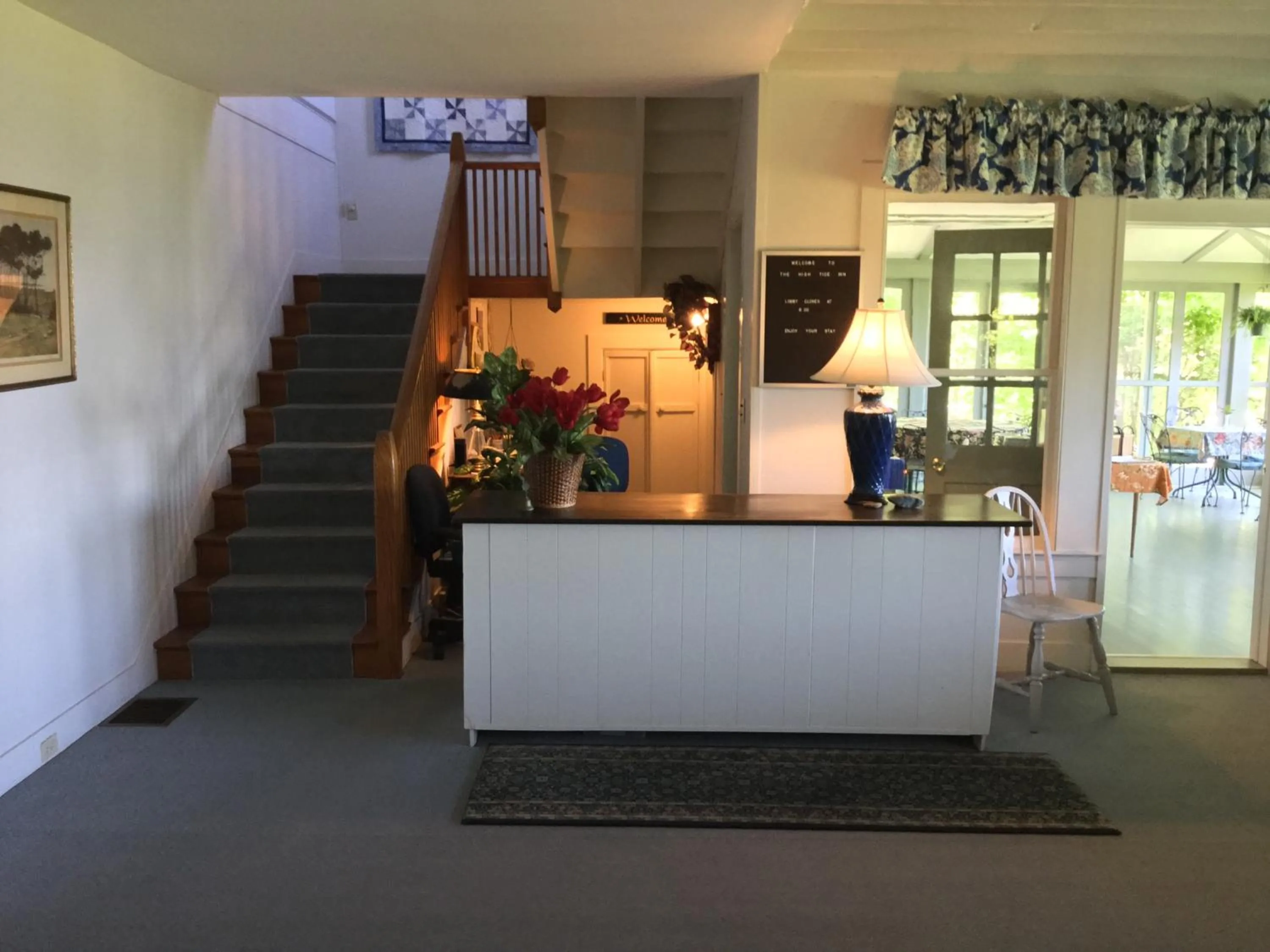 Lobby or reception in High Tide Inn on the Ocean, Motel and Cottages