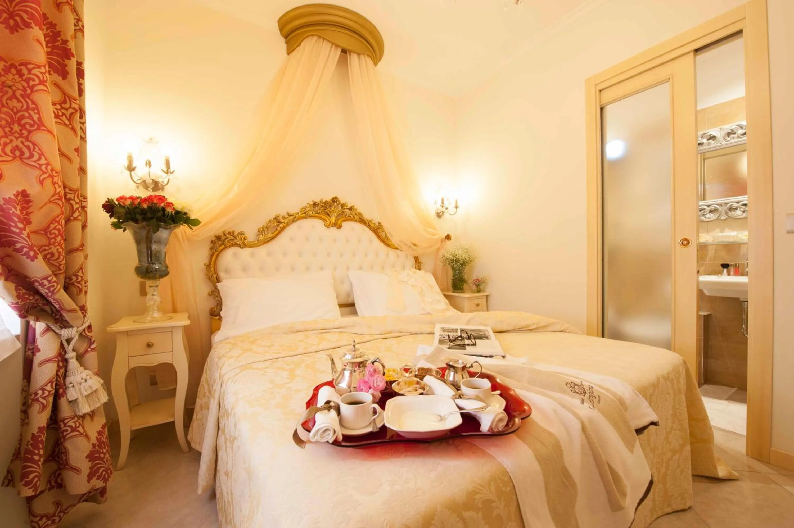 Photo of the whole room, Bed in Hotel Astigiana & Appartamenti