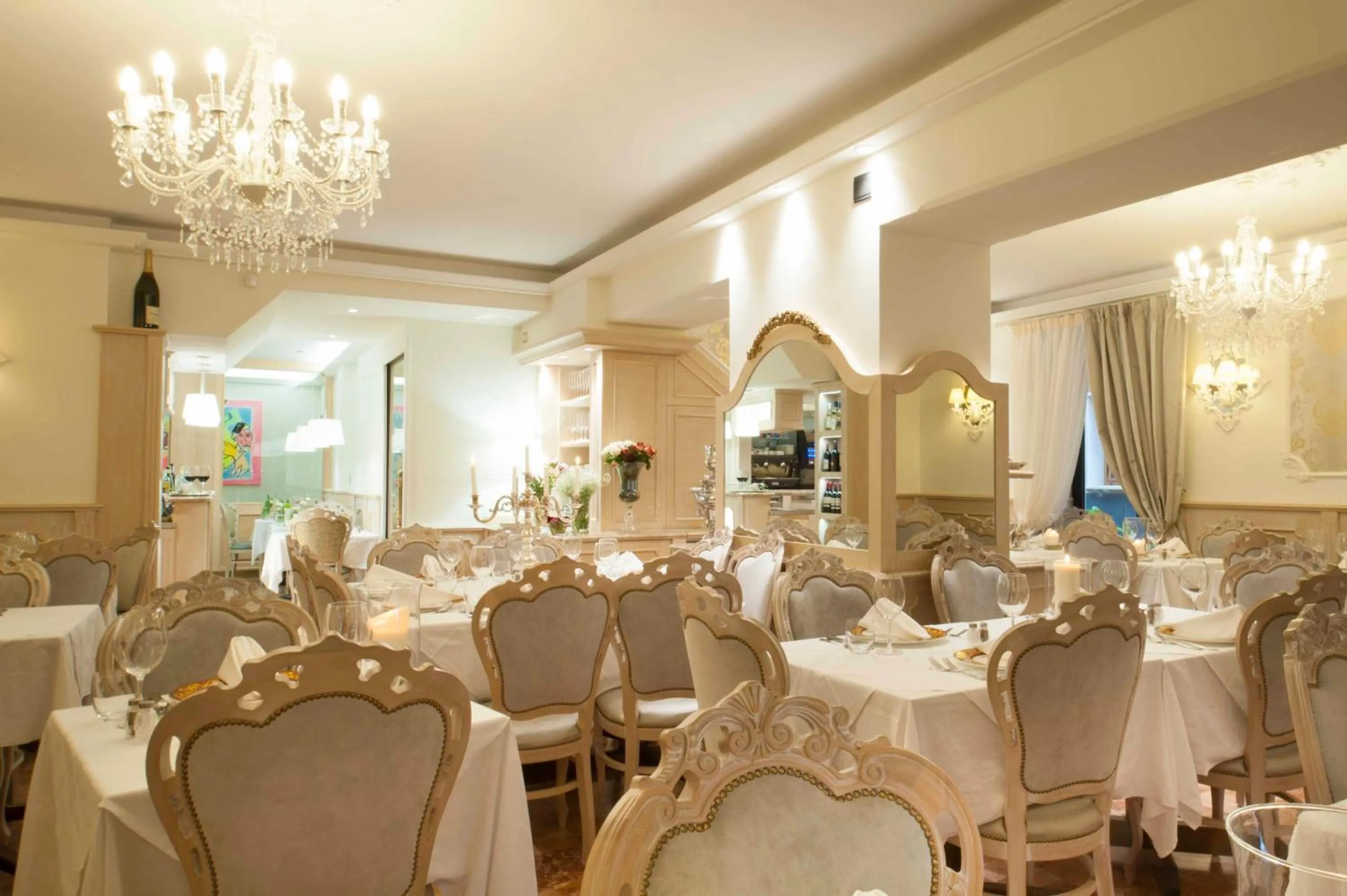Restaurant/places to eat in Hotel Astigiana & Appartamenti