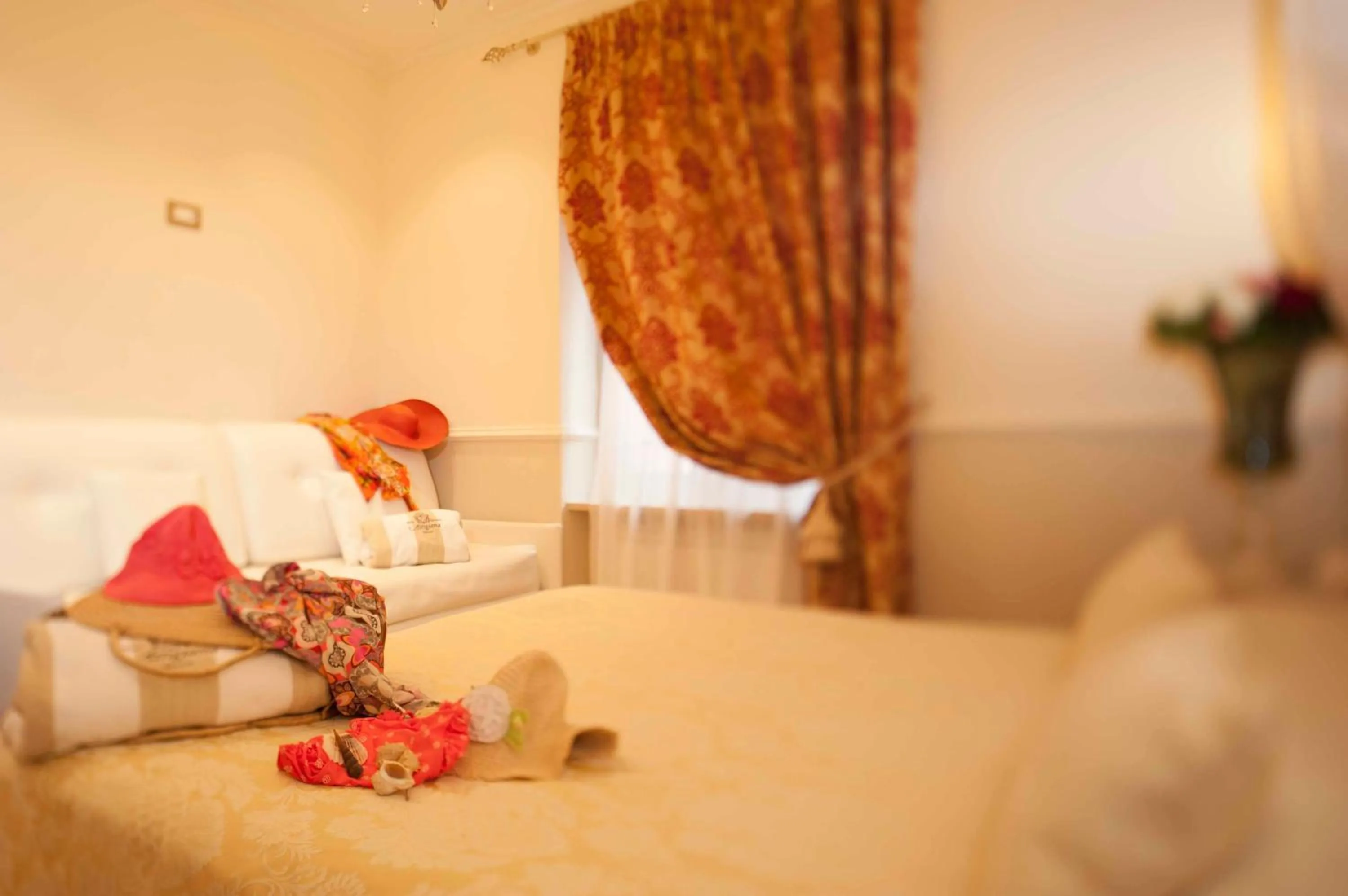 Photo of the whole room, Bed in Hotel Astigiana & Appartamenti