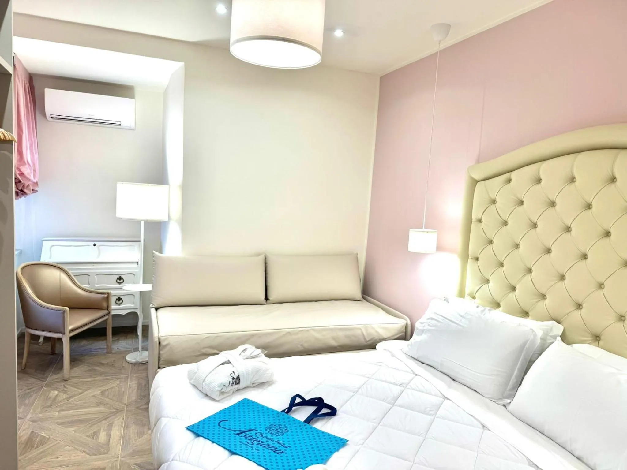 Bed in Hotel Astigiana & Appartamenti