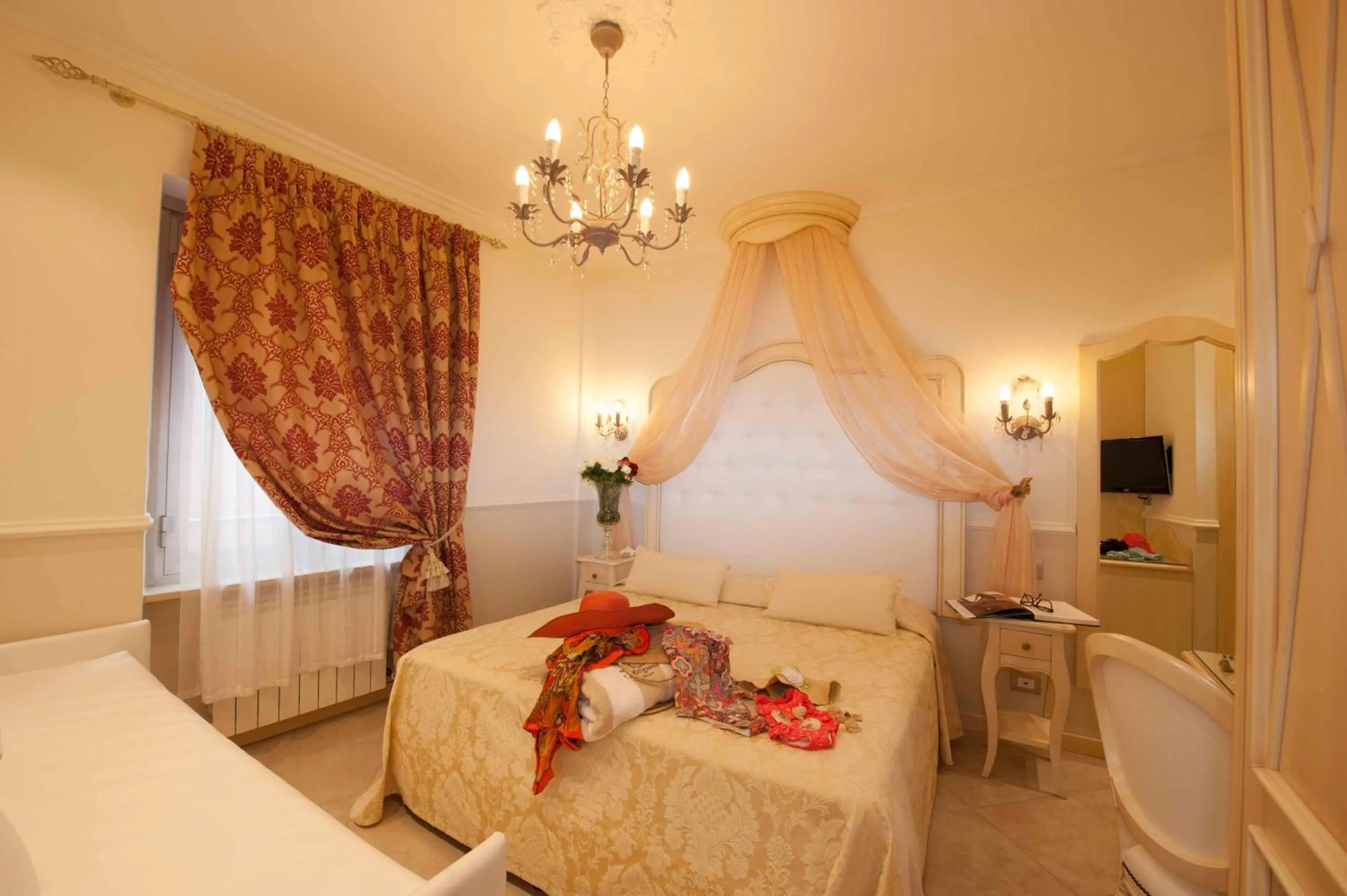 Photo of the whole room, Bed in Hotel Astigiana & Appartamenti