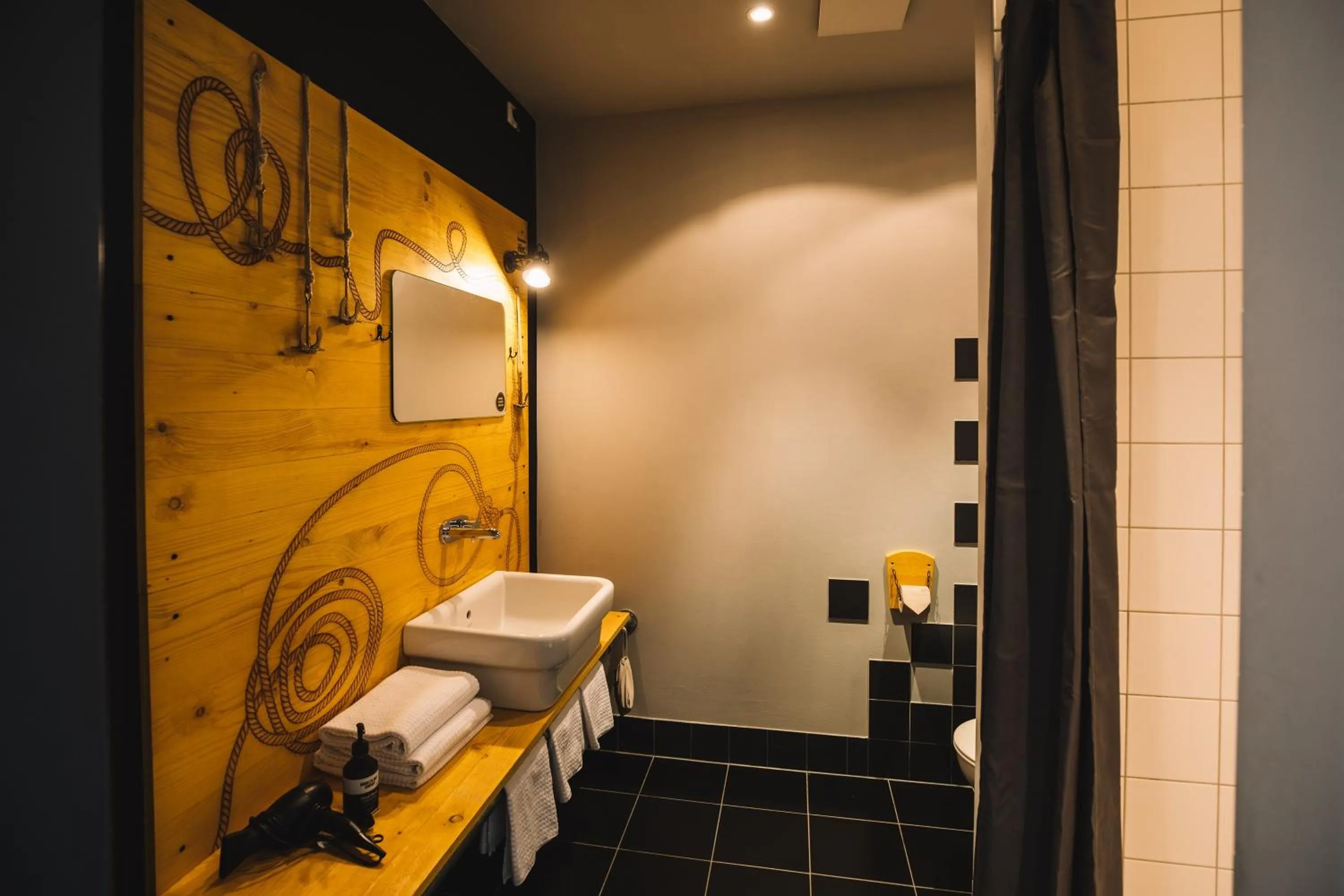 Bathroom in Superbude Hamburg St Pauli