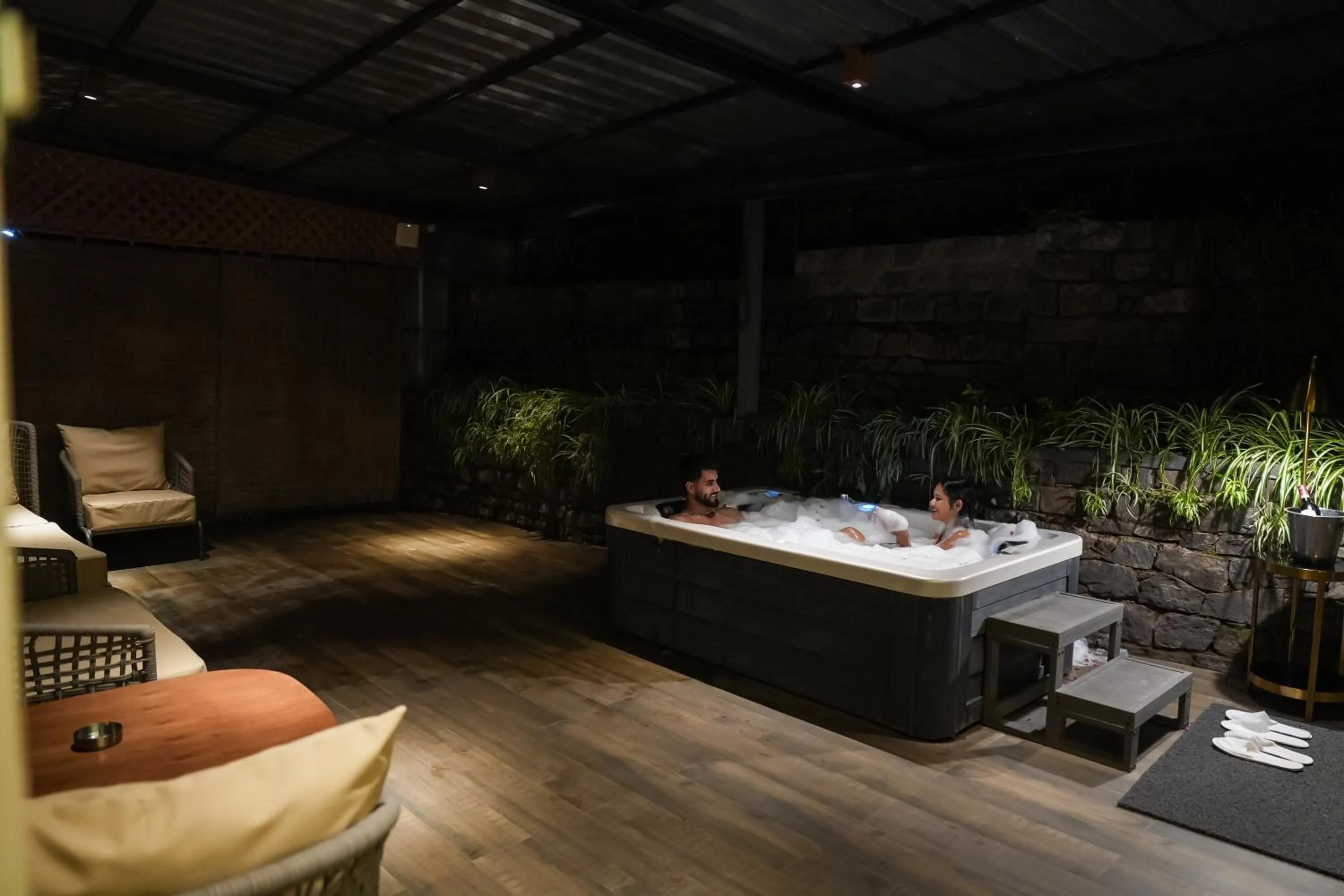 Hot Tub in Kasauli Hills Resort