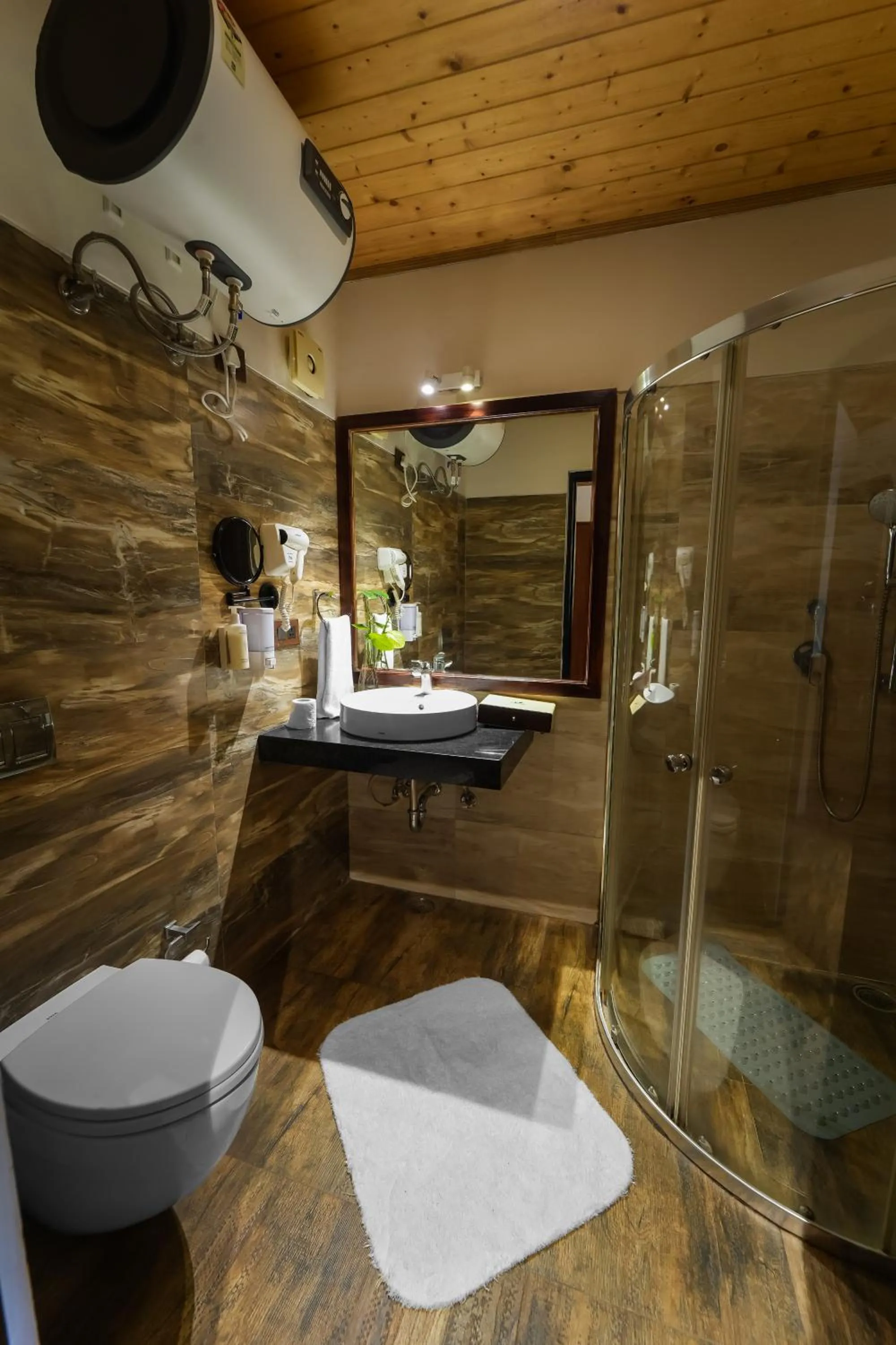 Bathroom in Kasauli Hills Resort