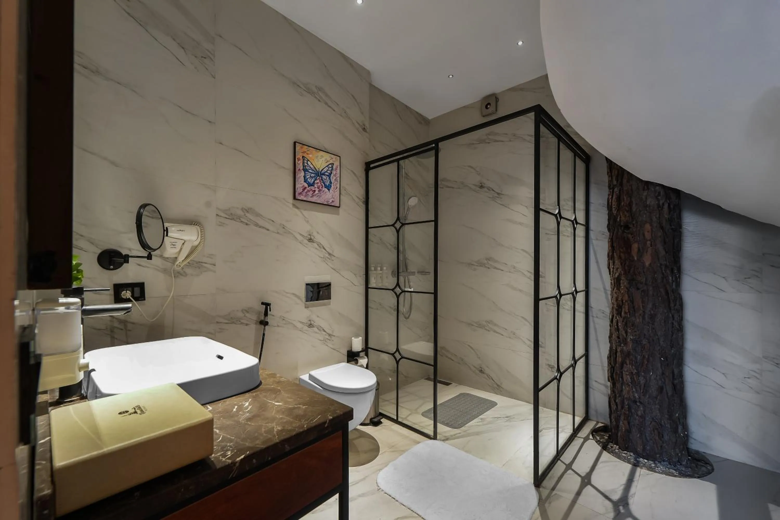 Bathroom in Kasauli Hills Resort