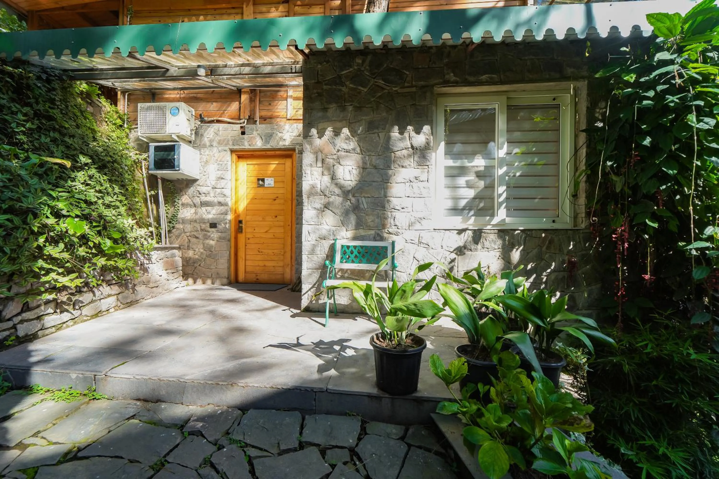 Bedroom in Kasauli Hills Resort