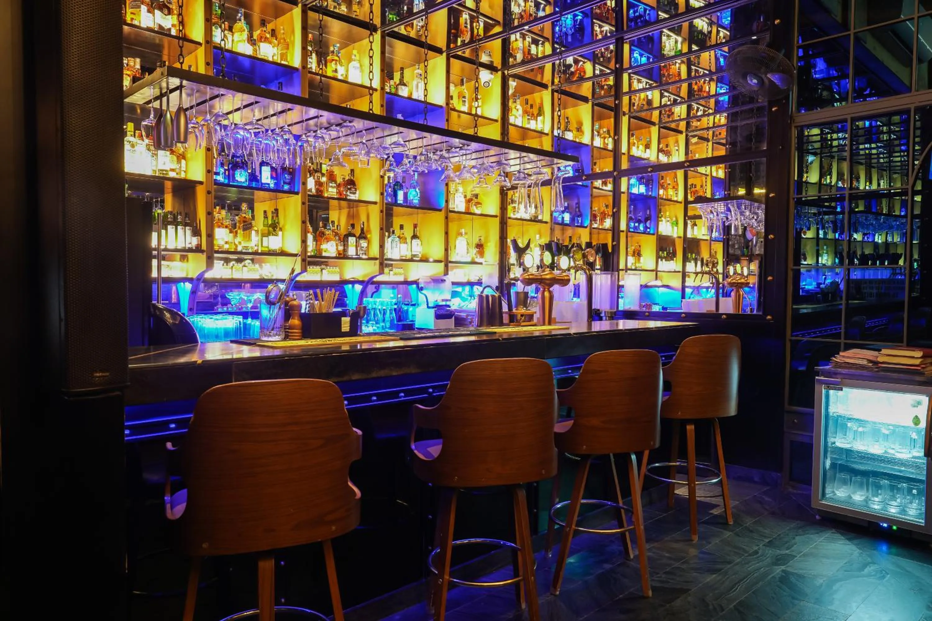 Lounge or bar in Kasauli Hills Resort