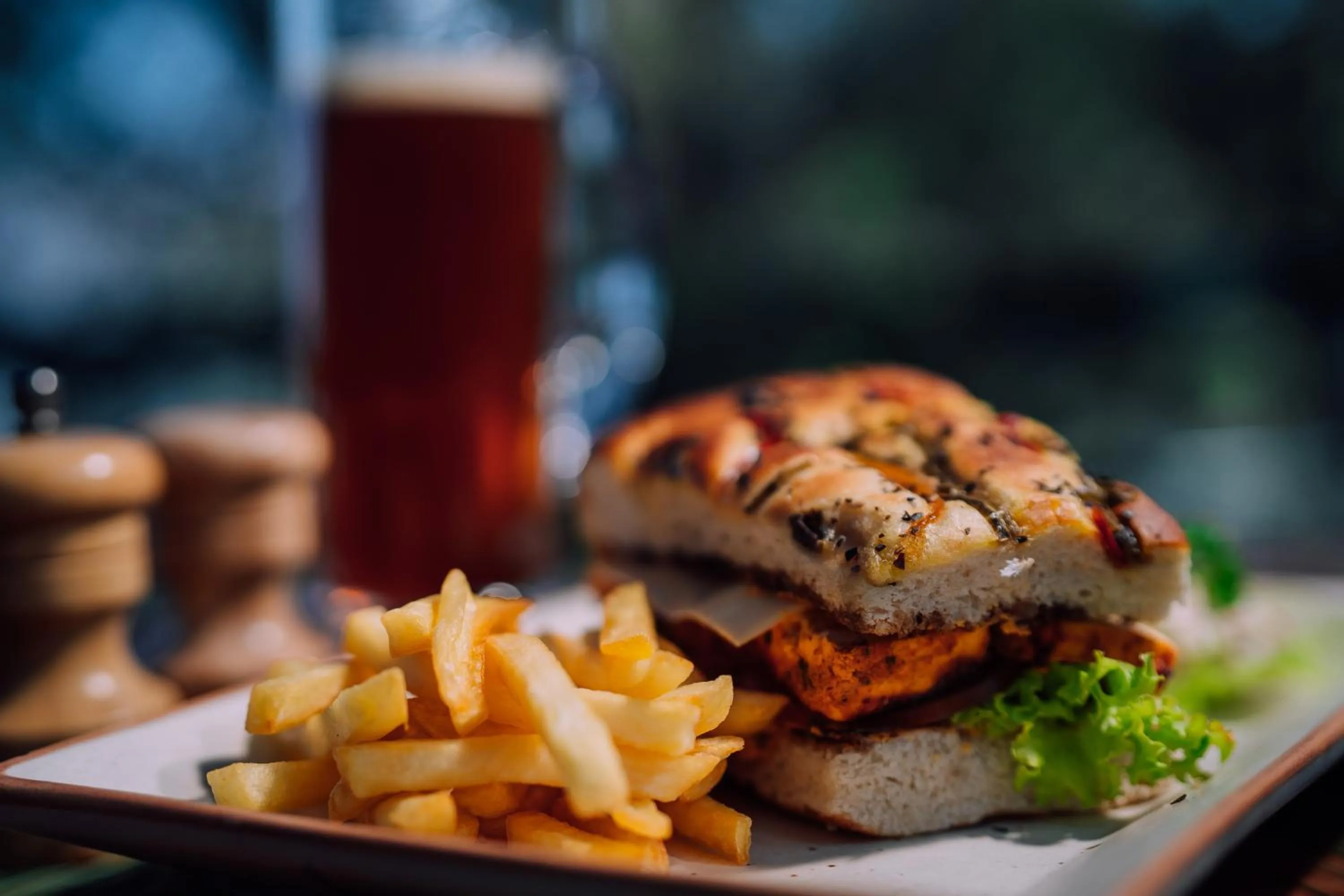 Restaurant/places to eat in Kasauli Hills Resort