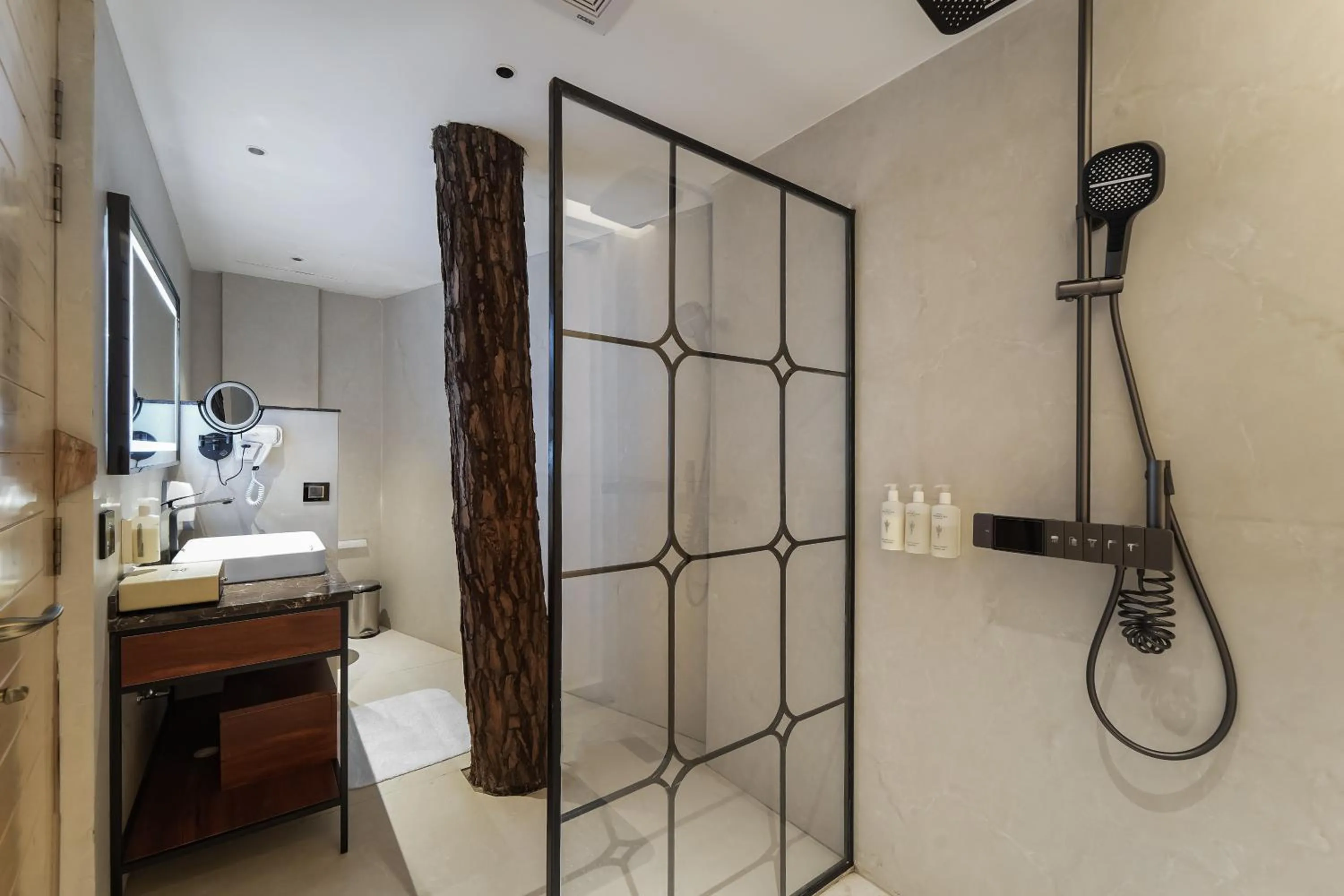 Bathroom in Kasauli Hills Resort