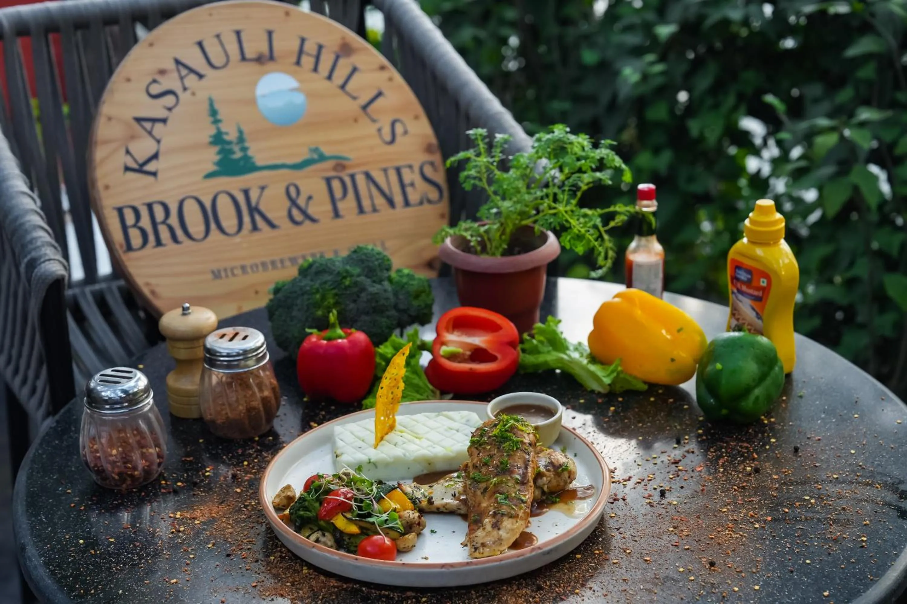 Food and drinks in Kasauli Hills Resort