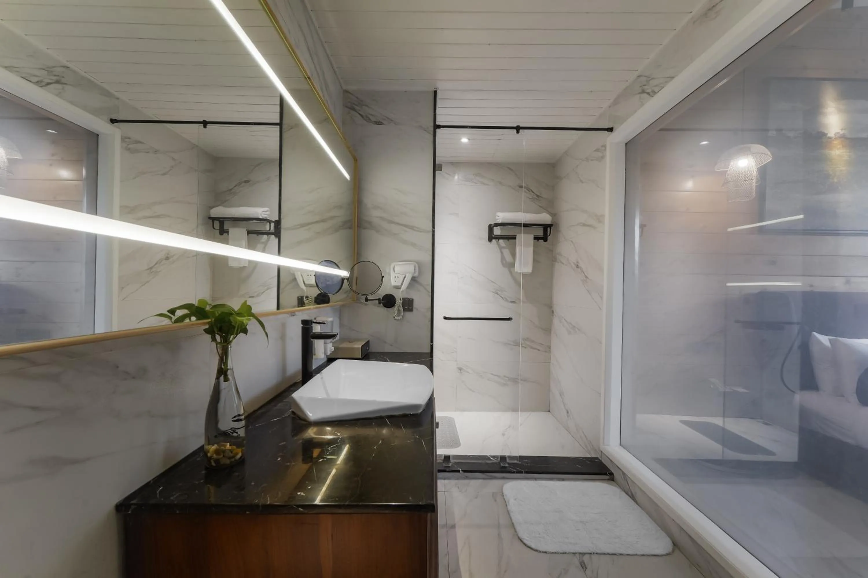 Bathroom in Kasauli Hills Resort