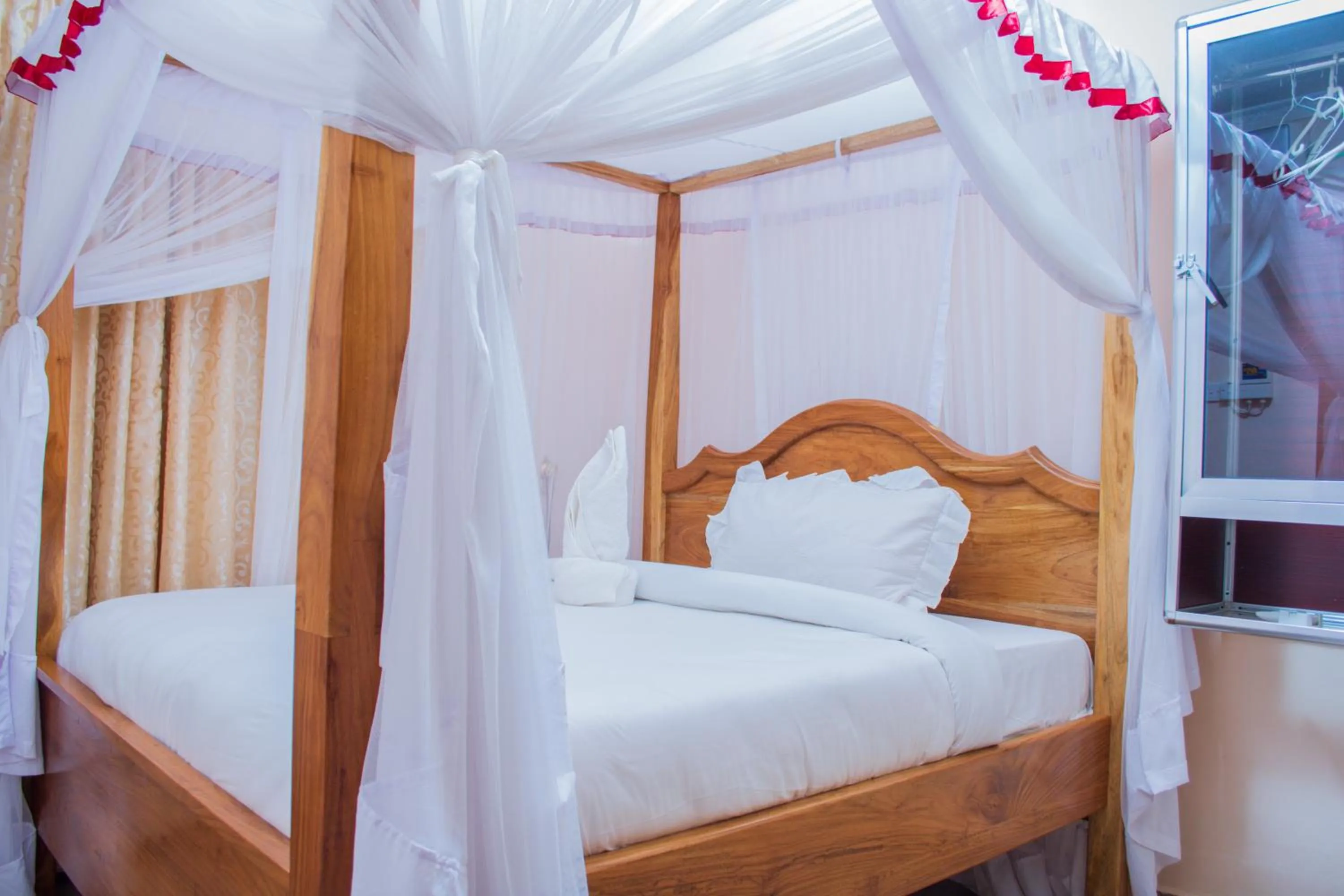 Bedroom in Mzunguu Safari Lodge