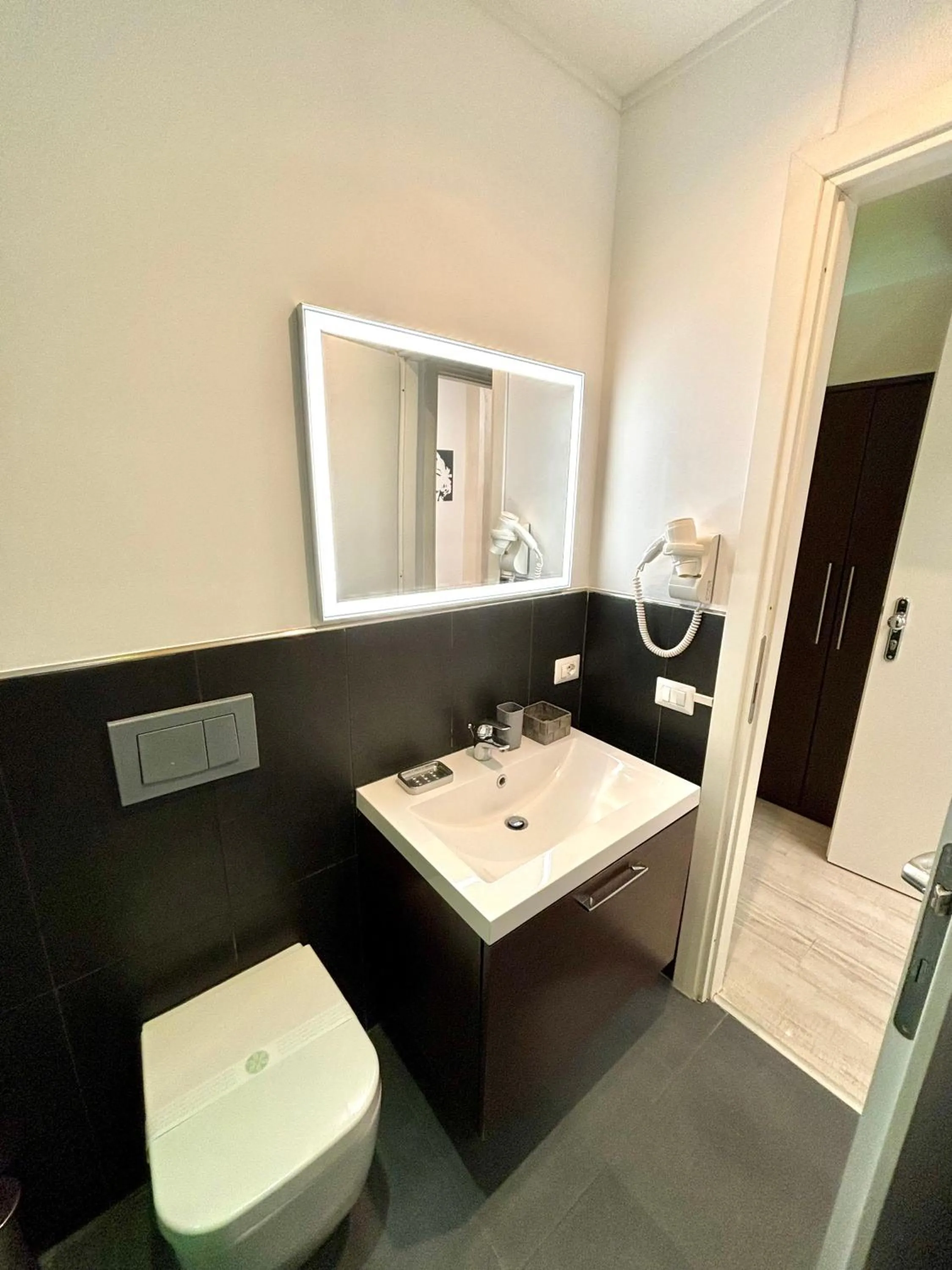 Chroma Italy - Chroma Tessera