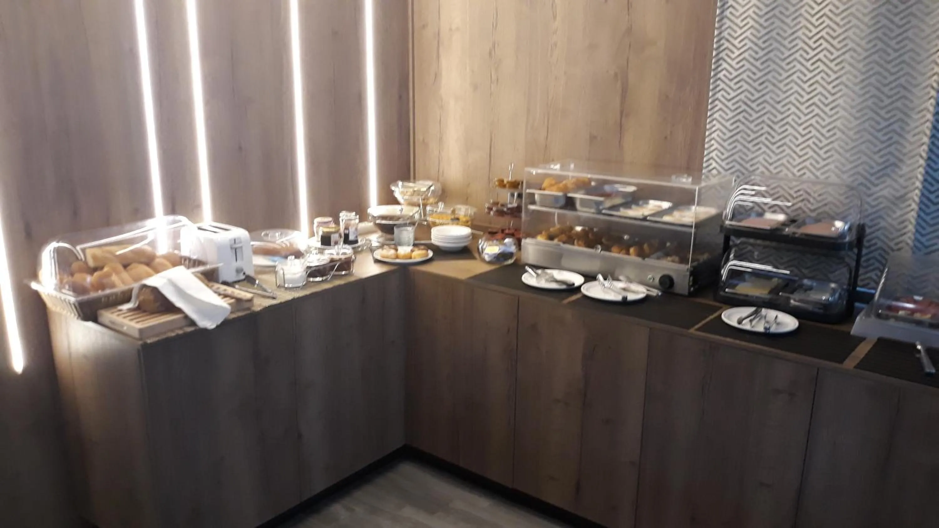 Buffet breakfast in Park Hotel