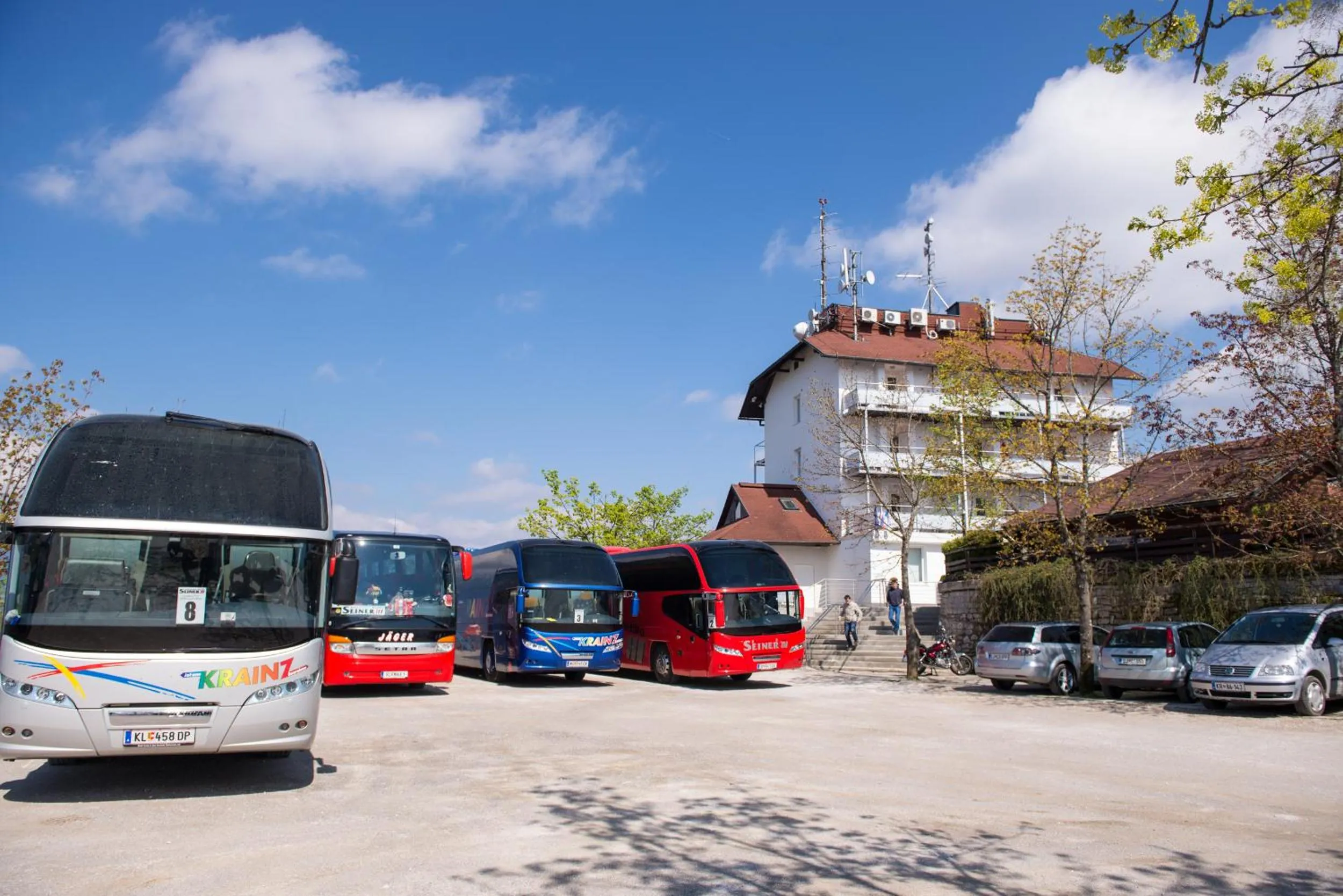 Facade/entrance in Hotel Bellevue