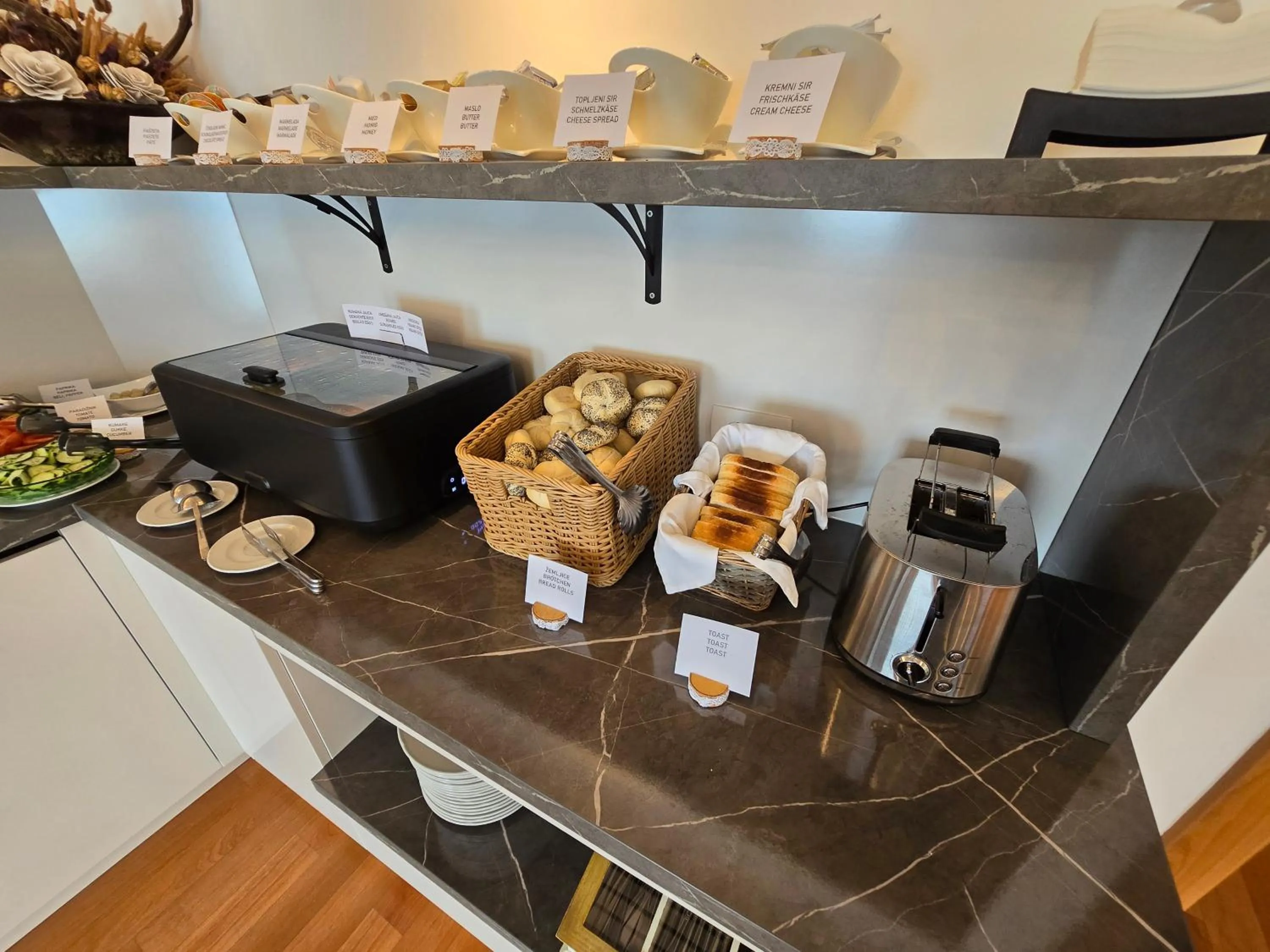 Breakfast in Hotel Bellevue