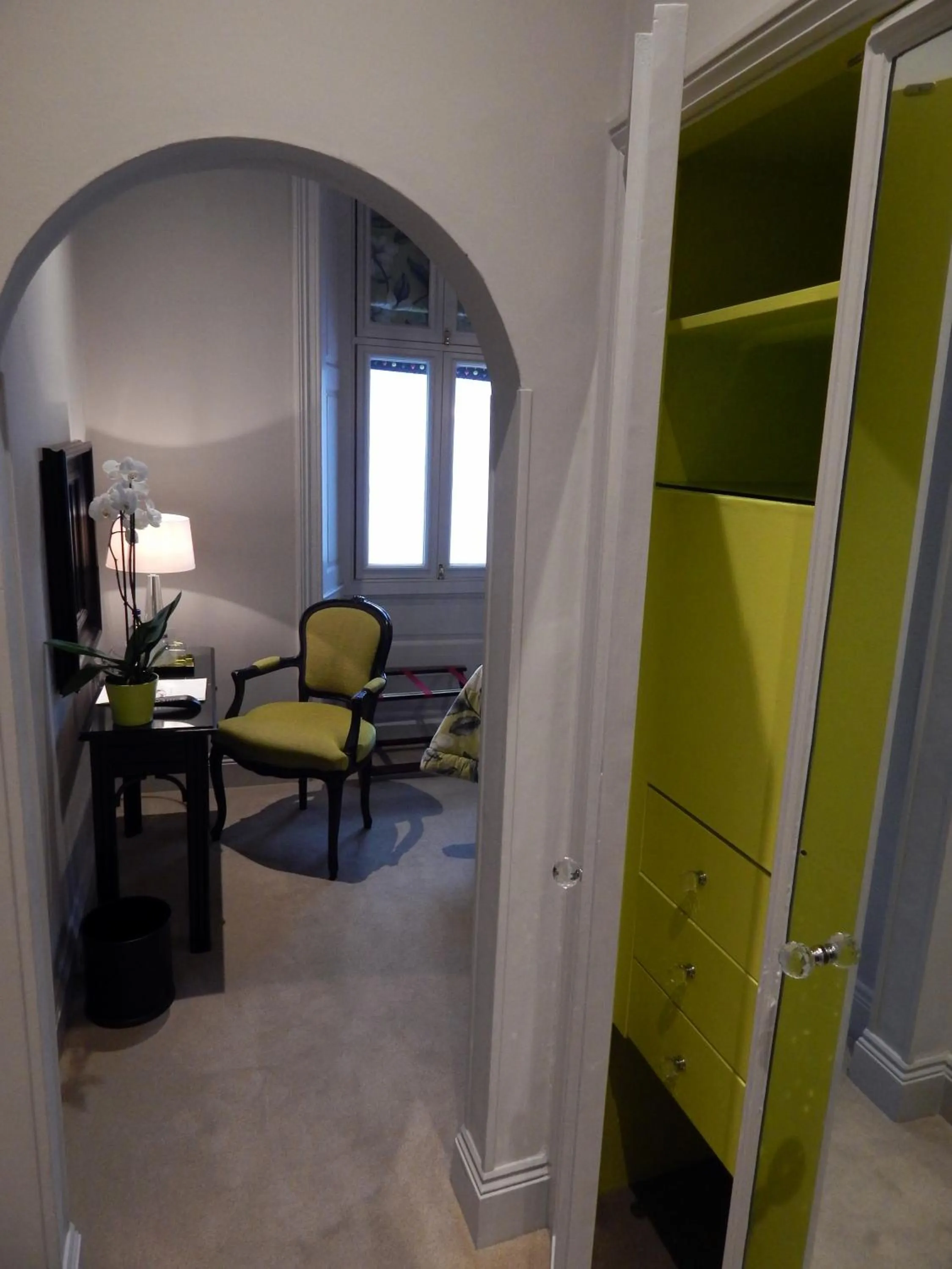 Bed in The George Hotel of Stamford