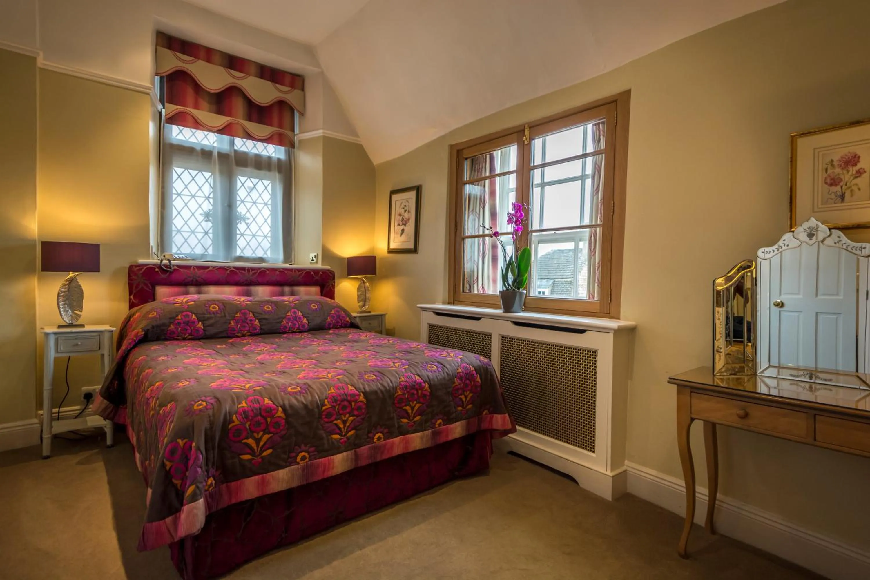 Bed in The George Hotel of Stamford