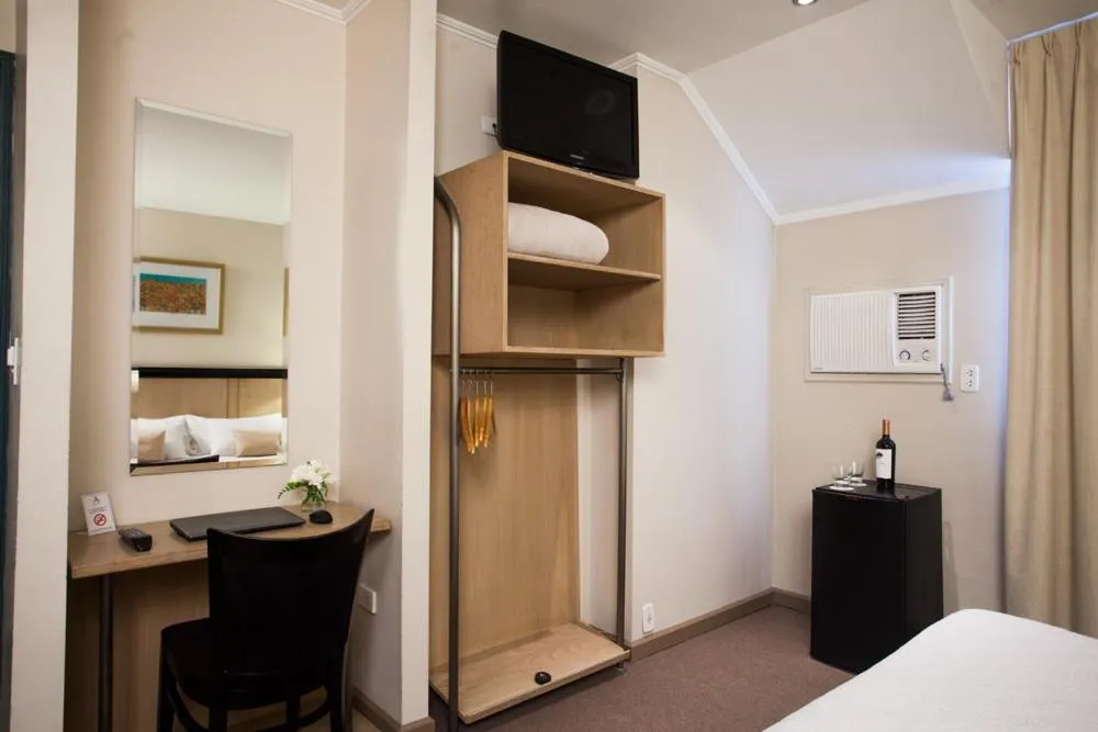 Decorative detail, Bed in Argentino Hotel