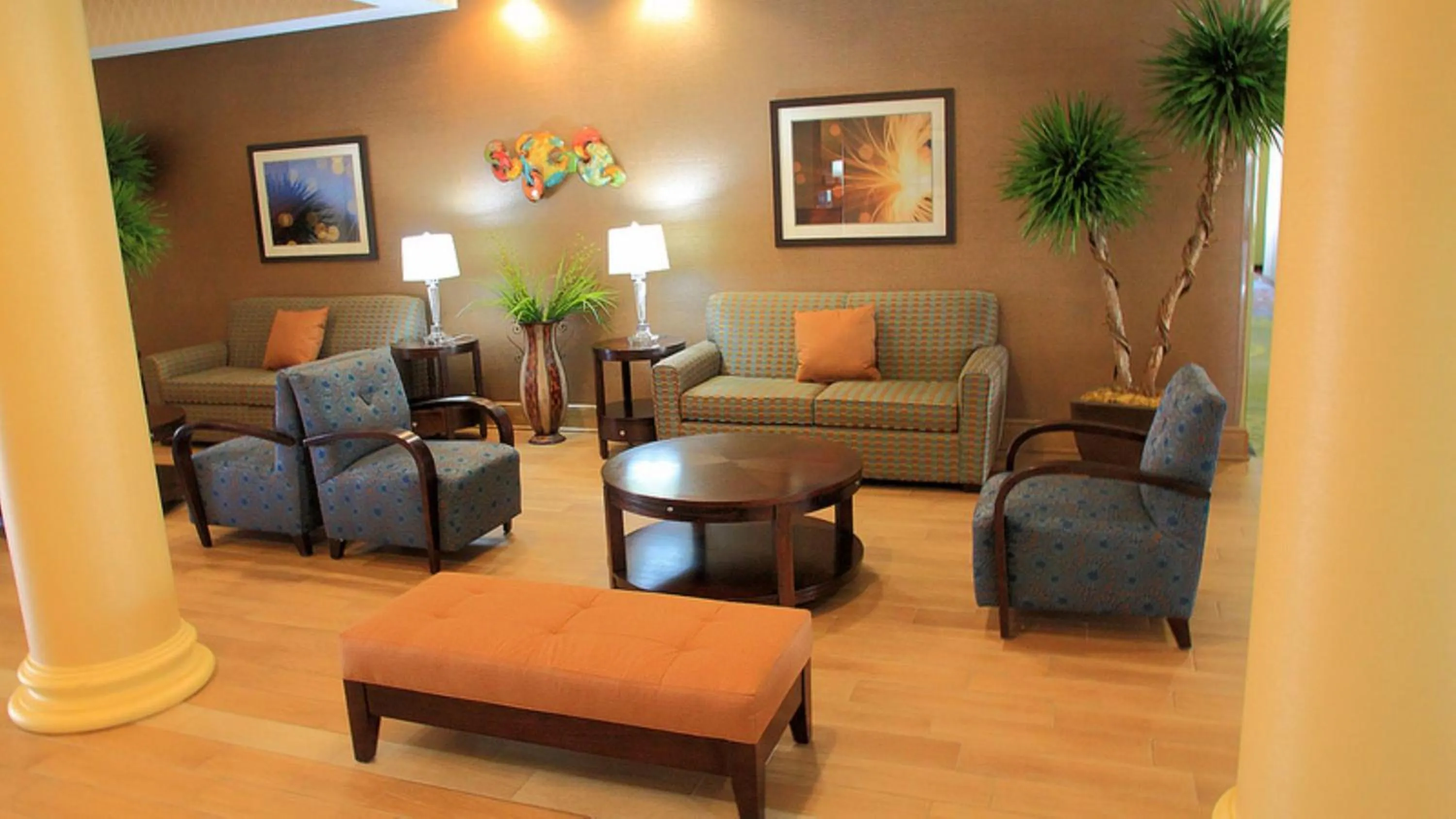 Lobby or reception in Holiday Inn Express and Suites Bossier City Louisiana Downs by IHG