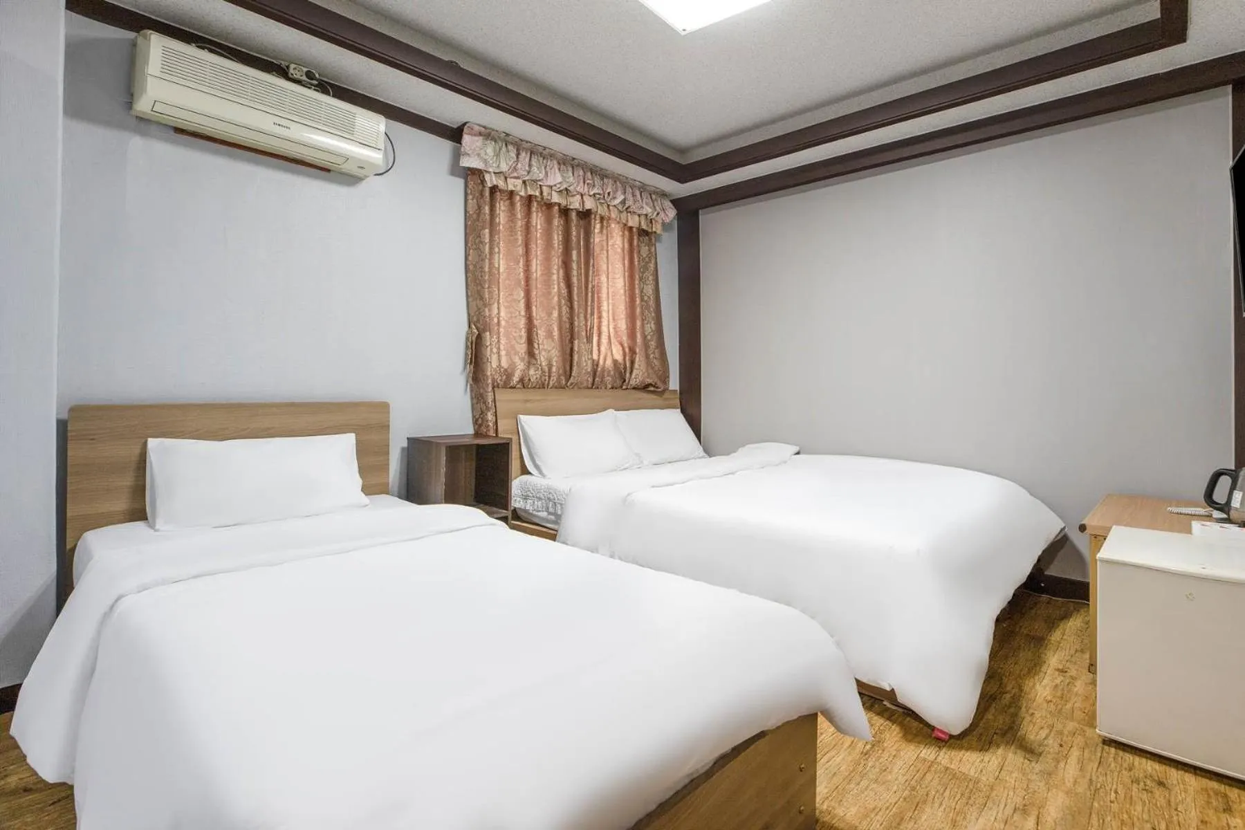 Bed in Keumkang Motel