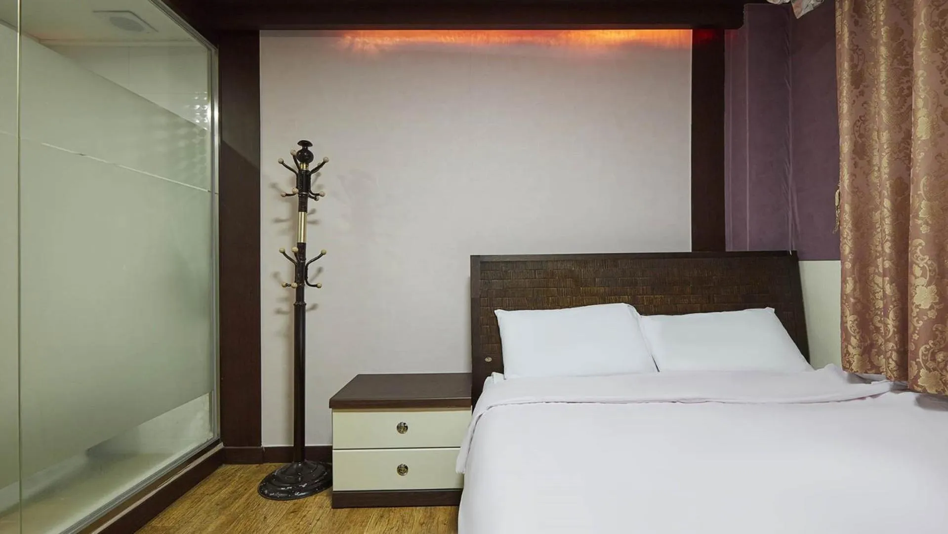 Bed in Keumkang Motel