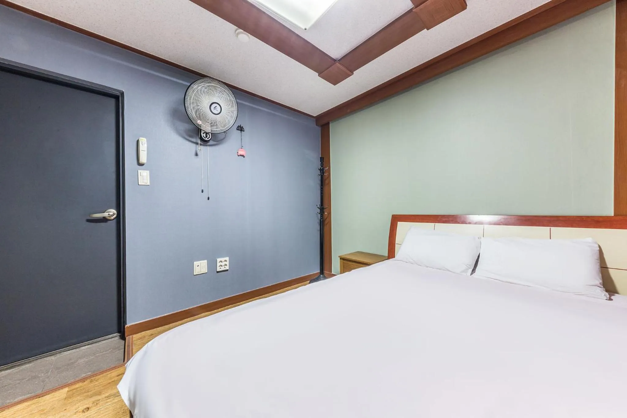 Bed in Keumkang Motel