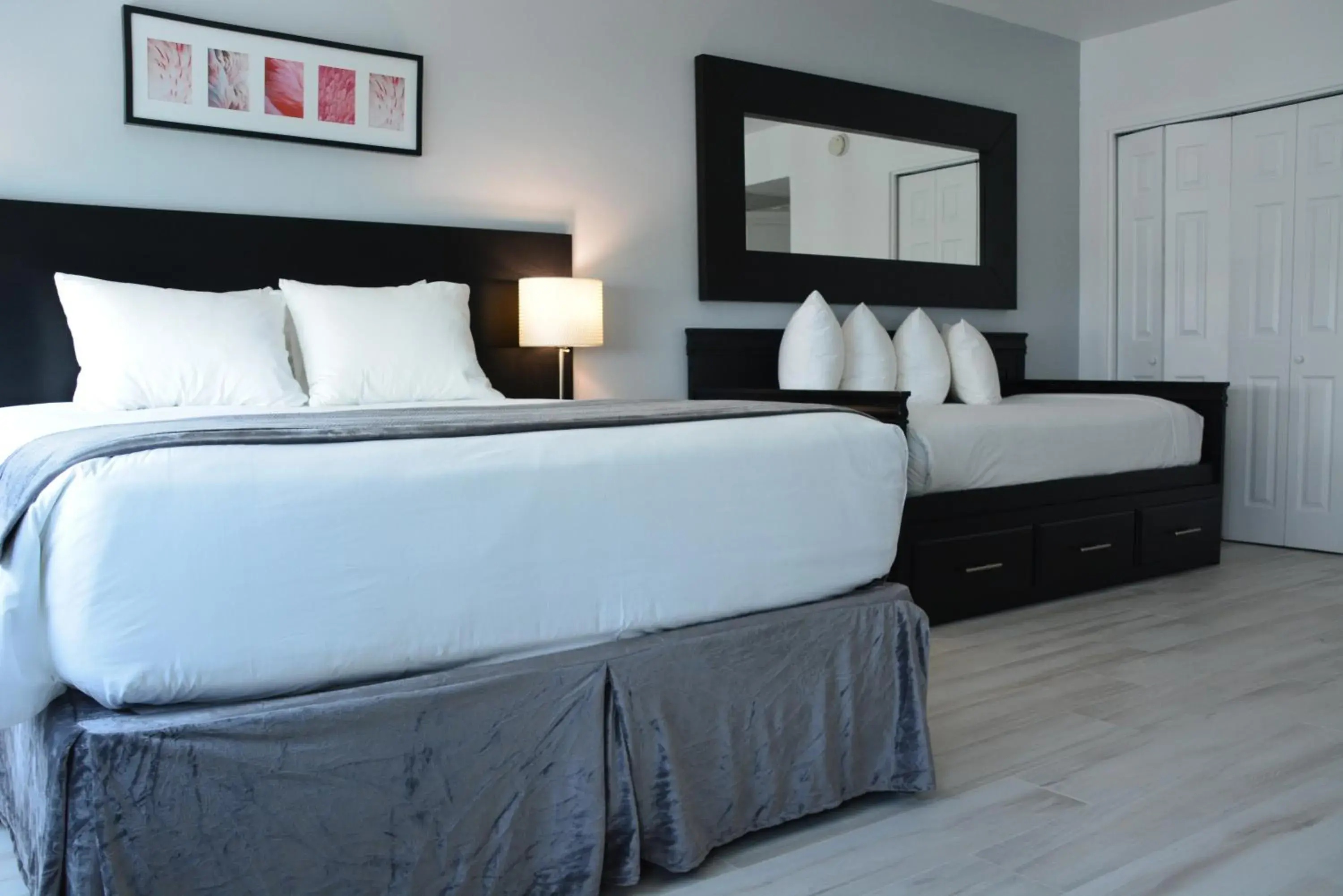 Studio with Balcony in New Point Miami Beach Apartments Studio with Balcony in New Point Miami Beach Apartments