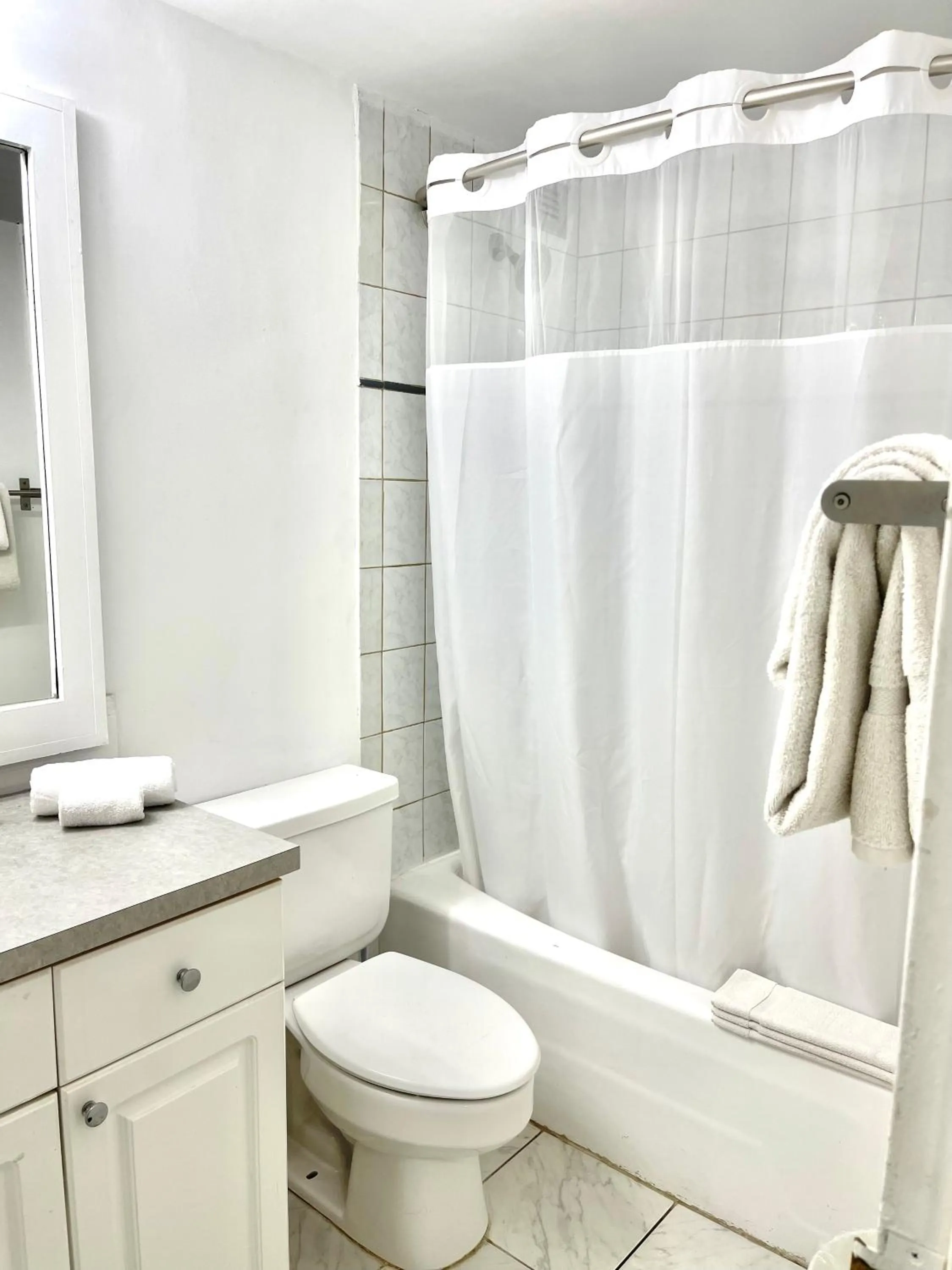 New Point Miami Beach Apartments