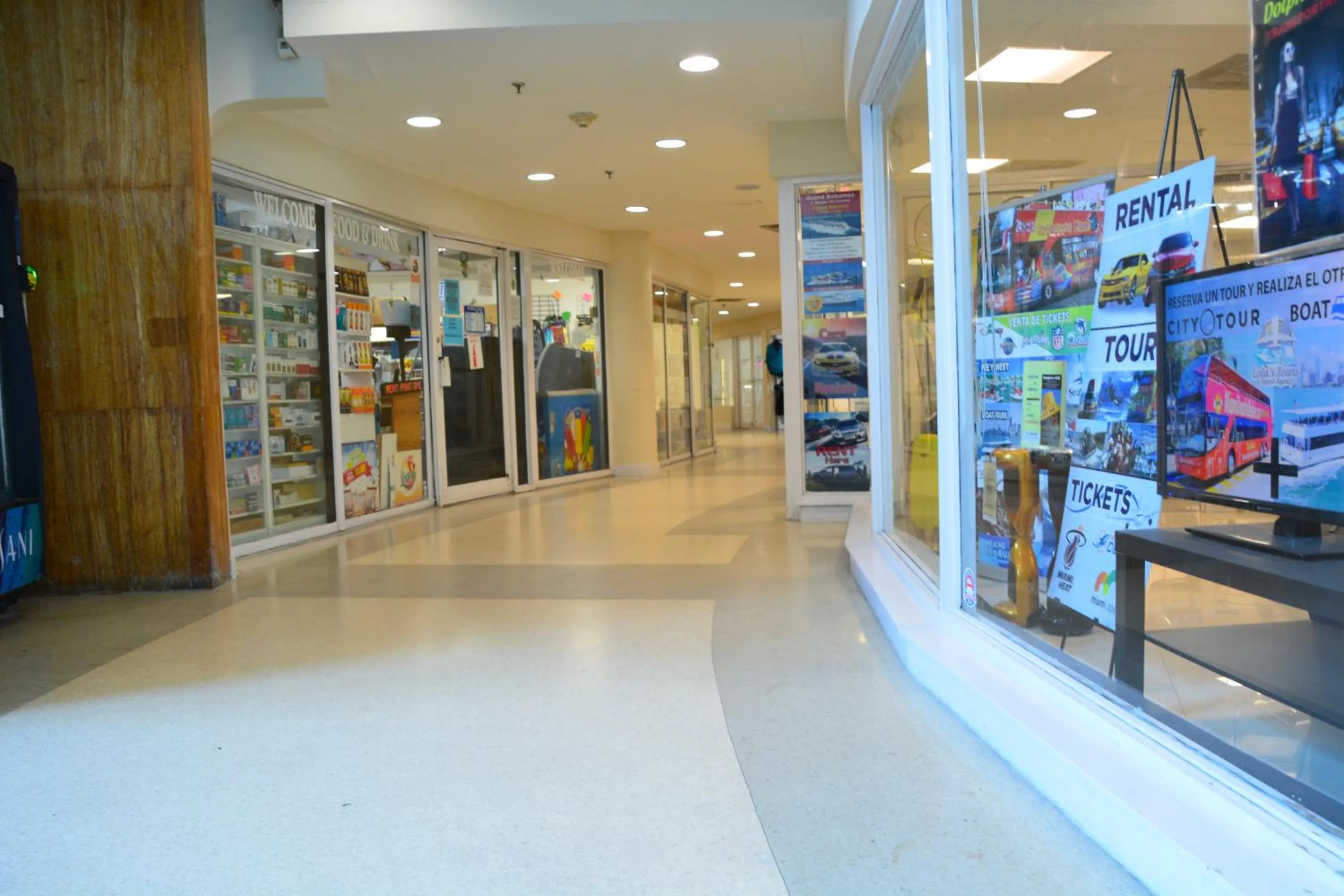 On-site shops in New Point Miami Beach Apartments