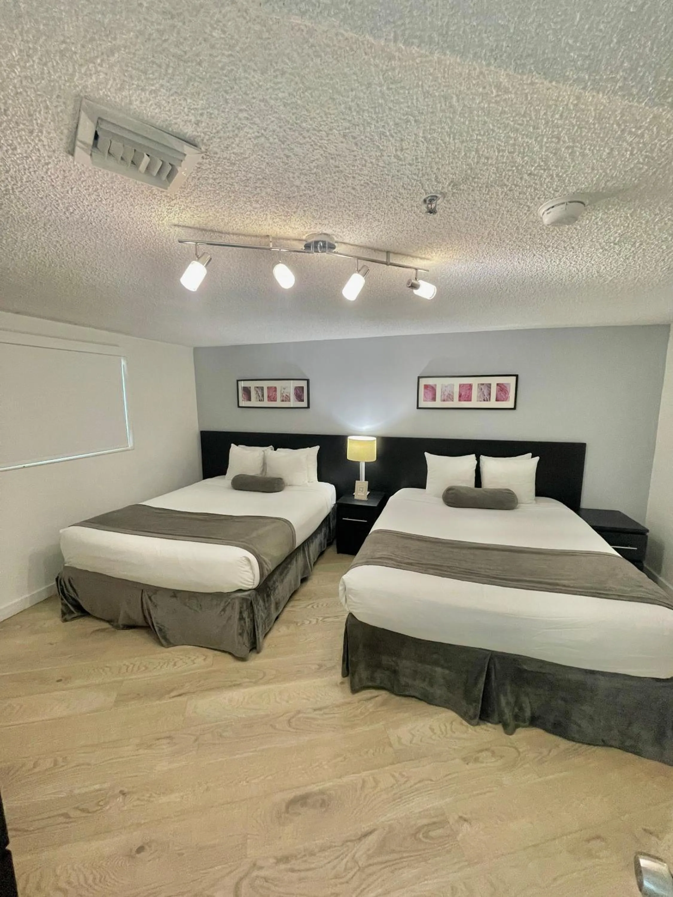 Bed in New Point Miami Beach Apartments