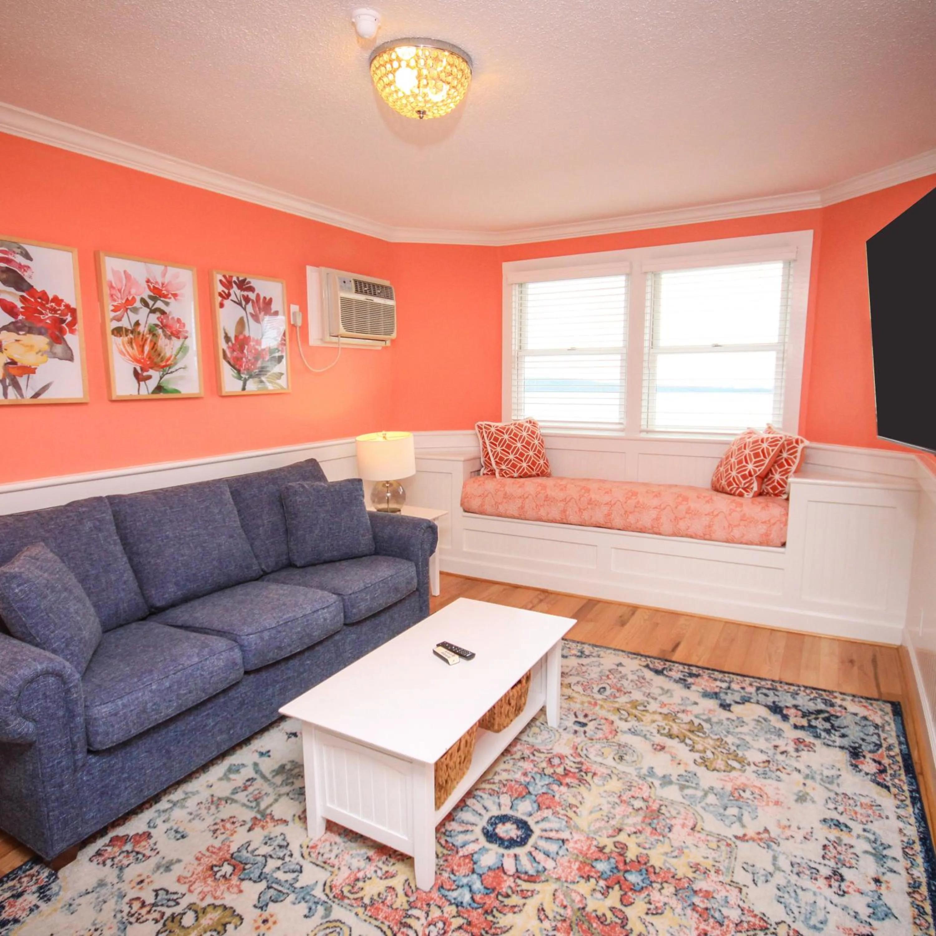 Seating area in Island House Hotel