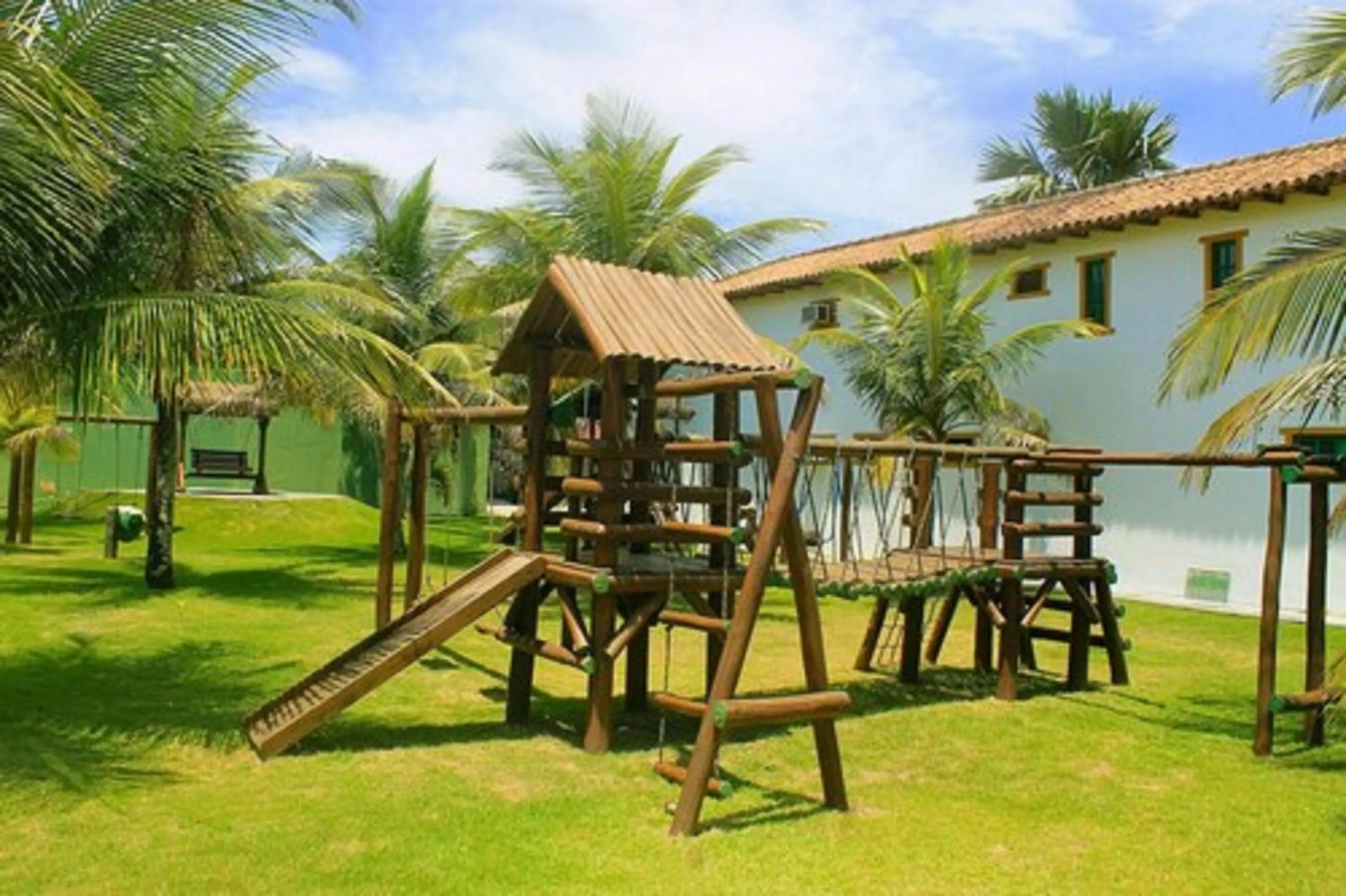 Children play ground in OYO Pousada do Wagner, Rio das Ostras