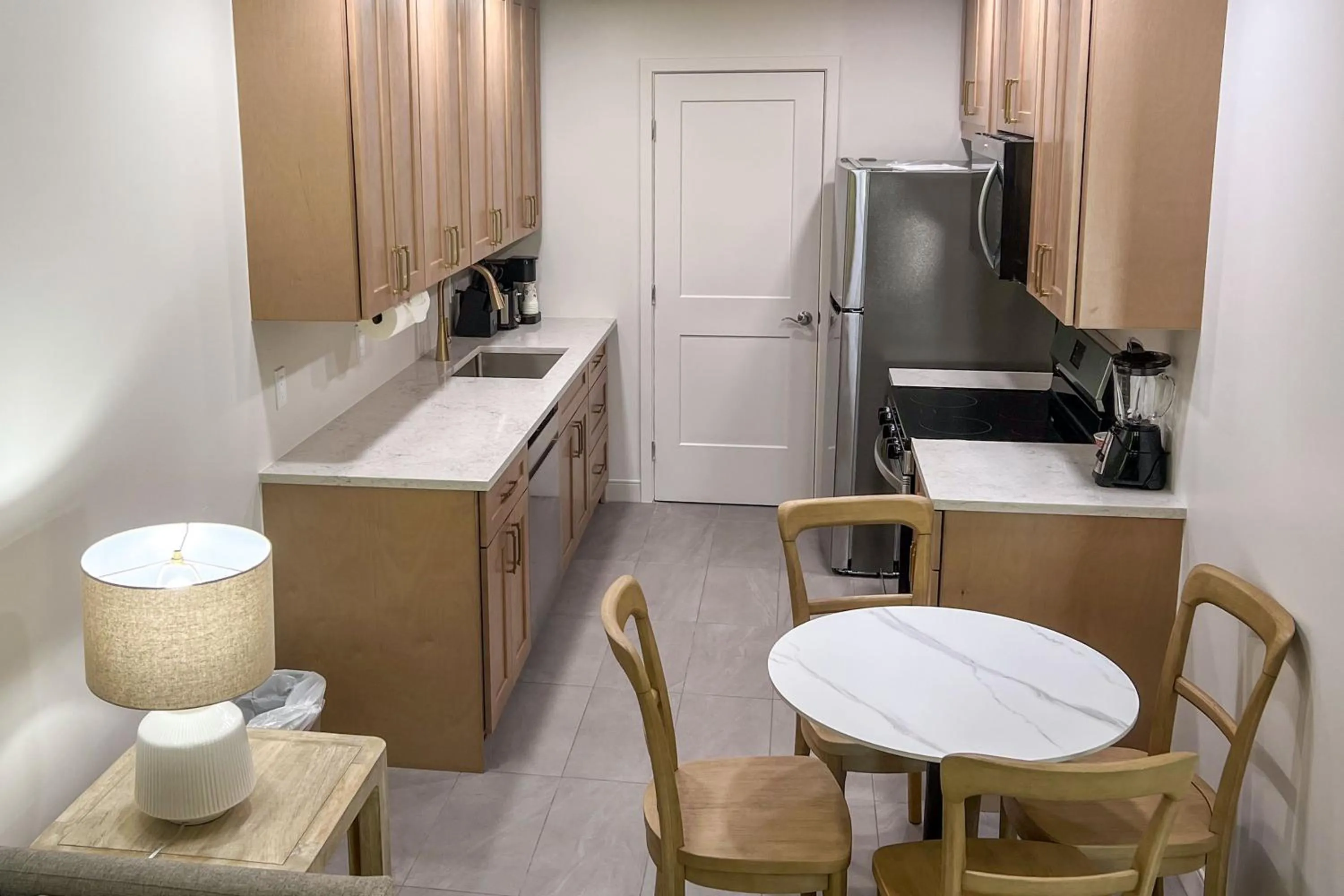 kitchen in Marco Island Lakeside Inn