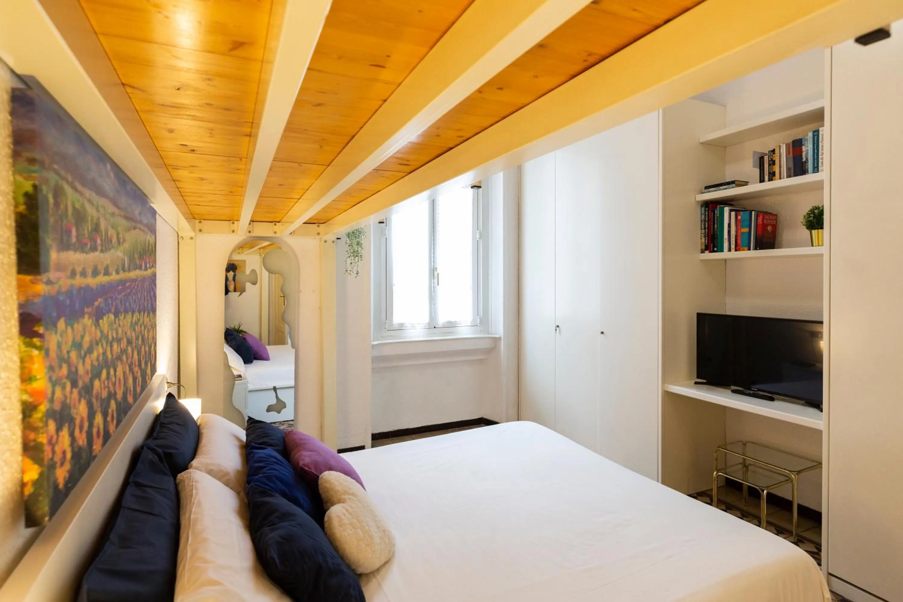 Bedroom, Bed in Titty House - Crocetta