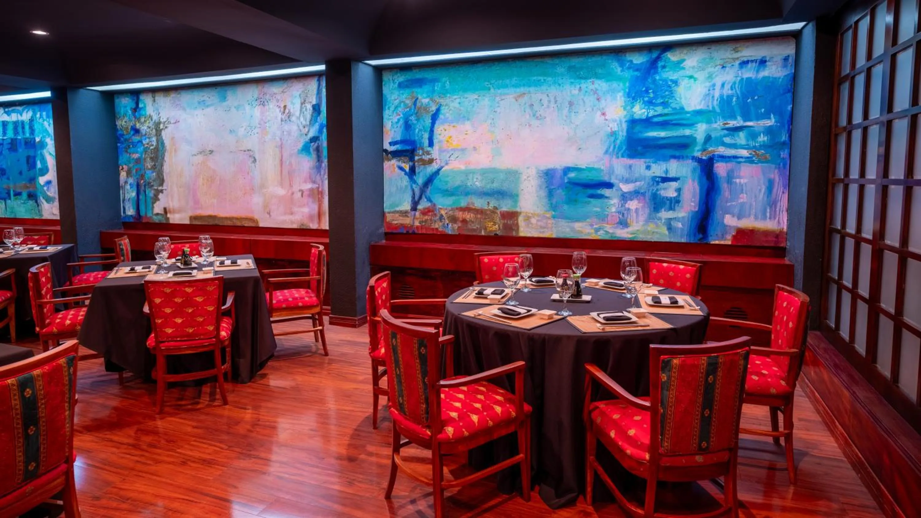 Restaurant/places to eat in Barceló San José