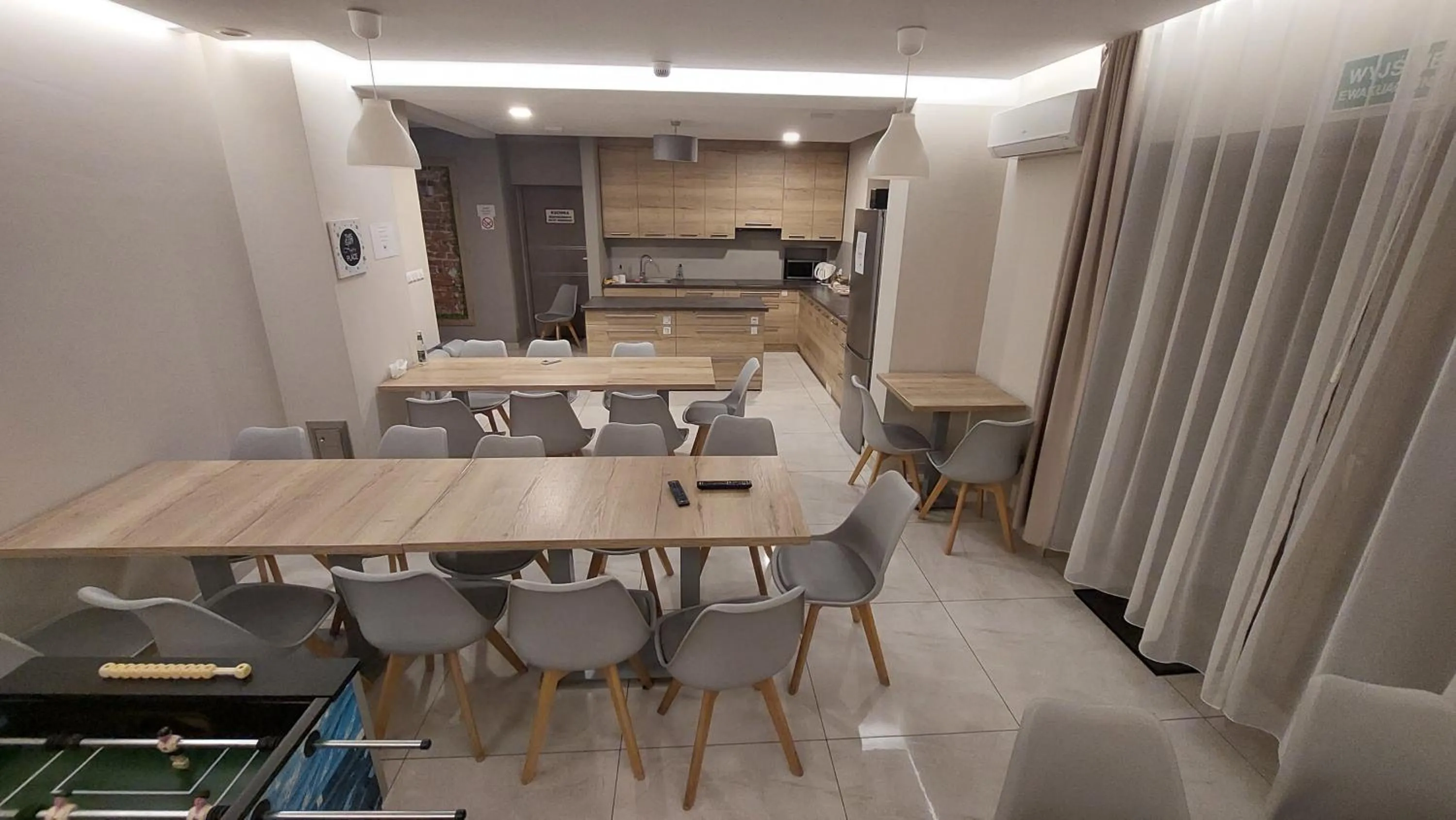 Communal lounge/ TV room in Villa Natura Zator Przeciszów