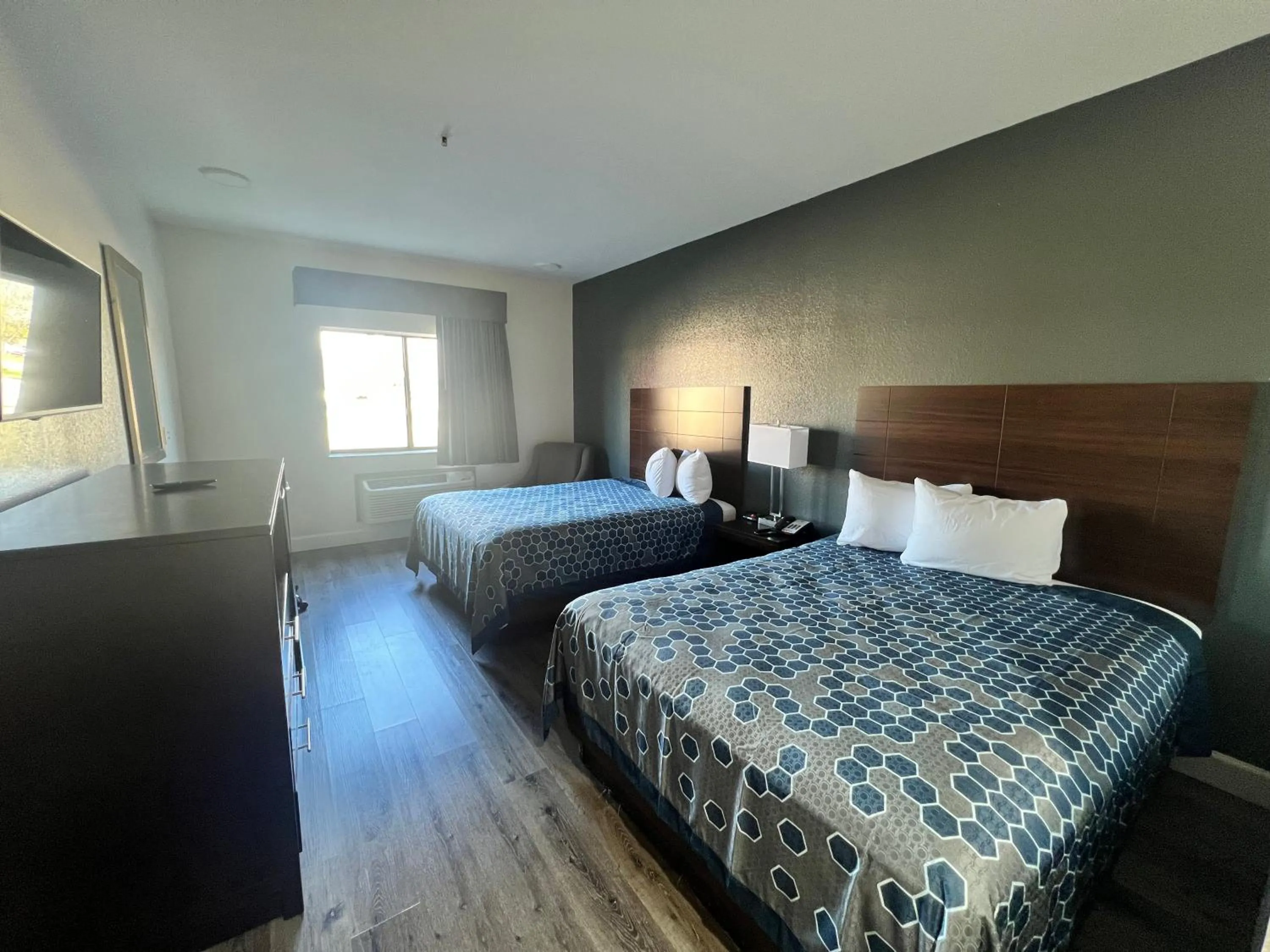 Bedroom, Bed in Econo Lodge Beaumont I-10 South