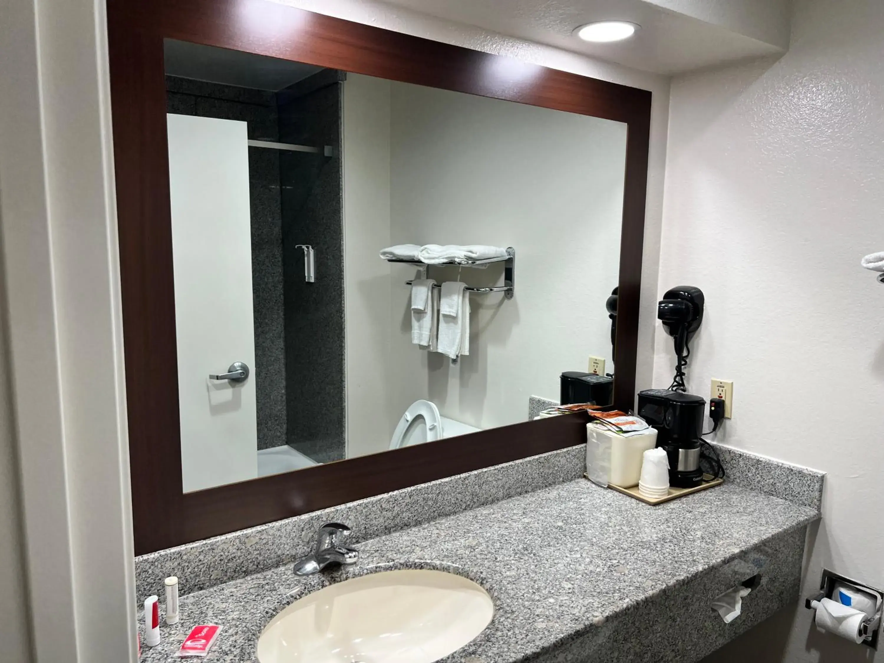 King Room - Non Smoking in Econo Lodge Beaumont I-10 South King Room - Non Smoking in Econo Lodge Beaumont I-10 South