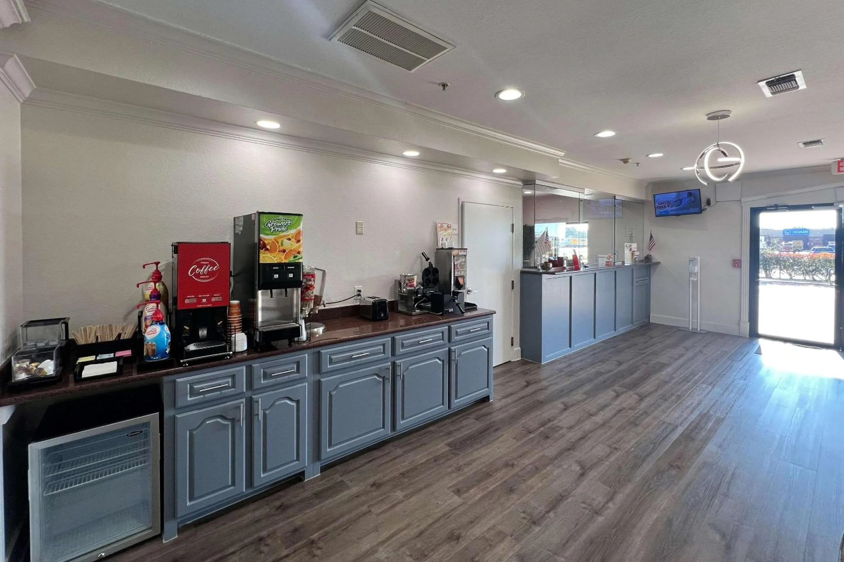 Breakfast in Econo Lodge Beaumont I-10 South