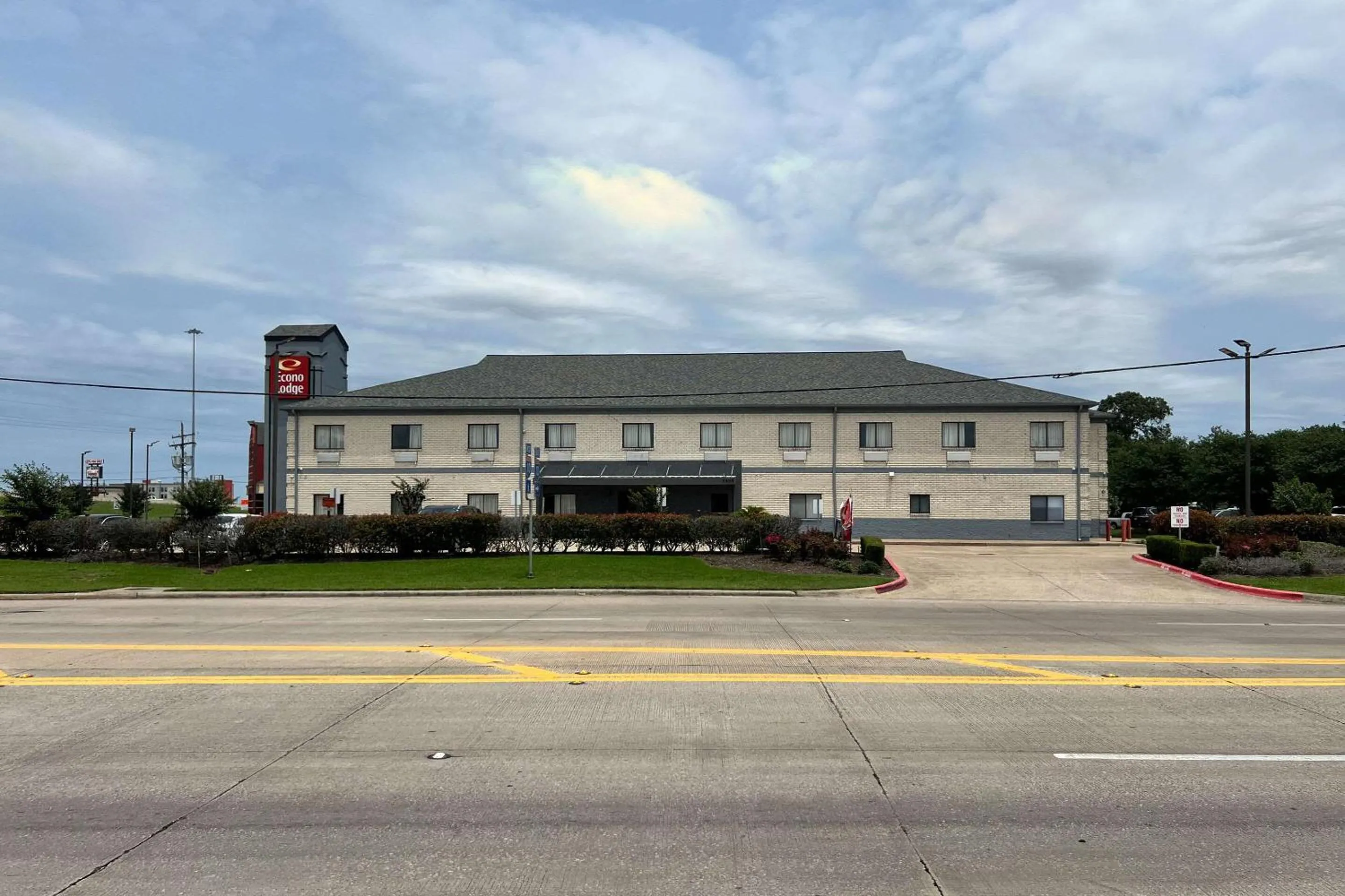 Property building in Econo Lodge Beaumont I-10 South