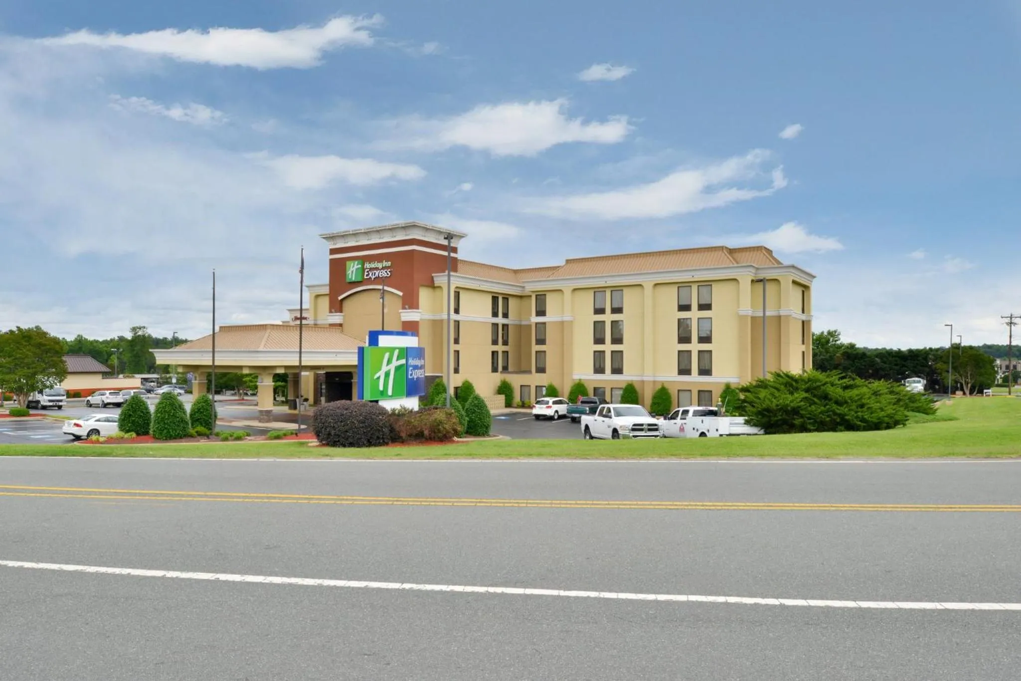 Property building in Holiday Inn Express Burlington by IHG