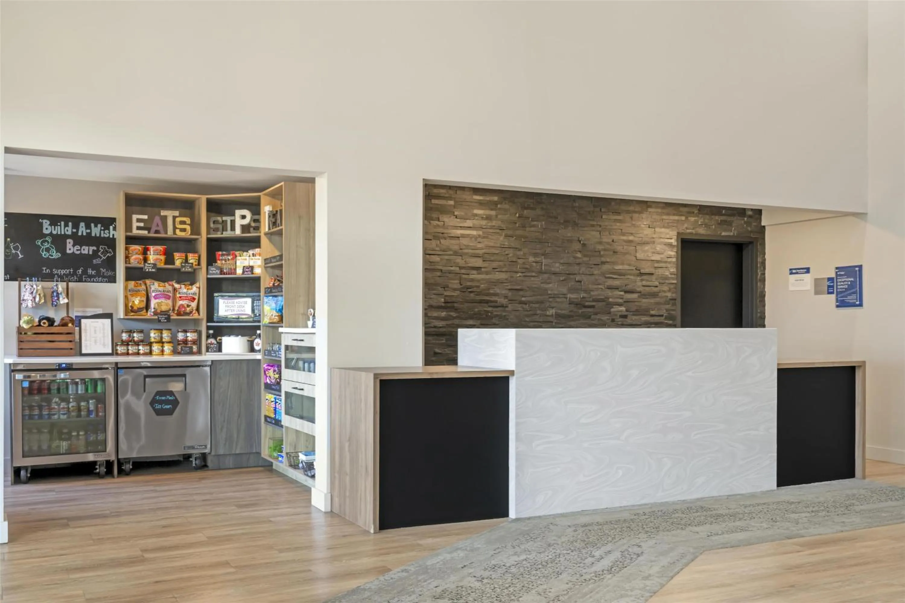 Lobby or reception in Best Western Plus Woodstock Hotel Conference Centre