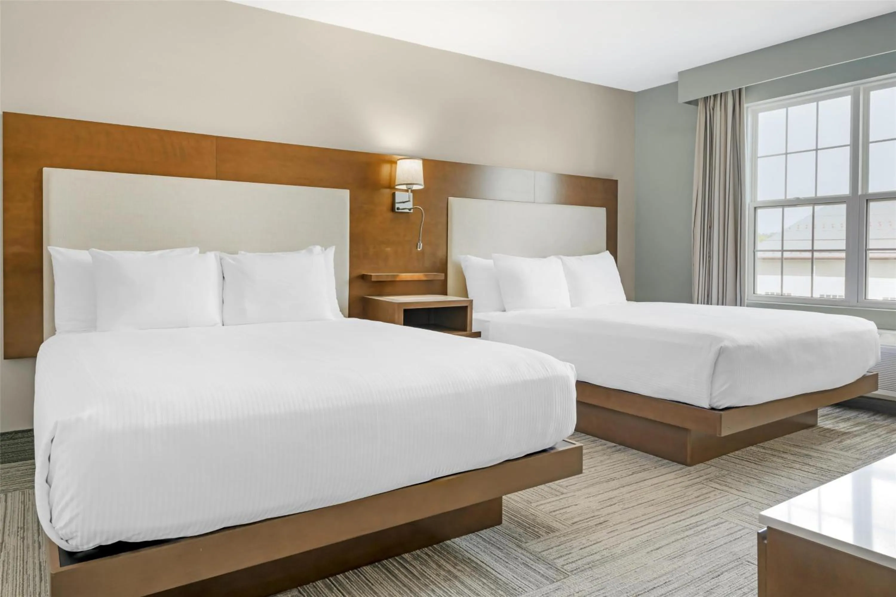 Bedroom, Bed in Best Western Plus Woodstock Hotel Conference Centre