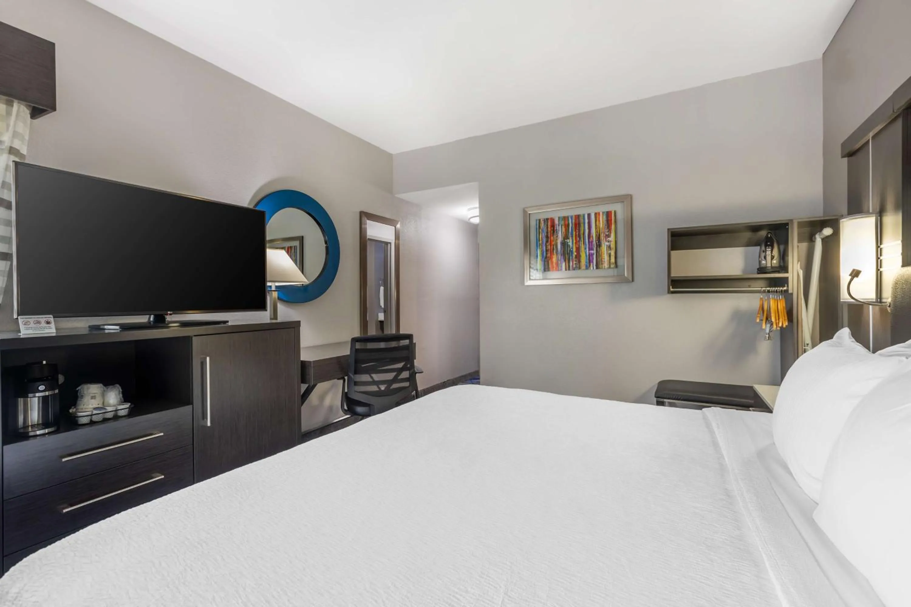 Bedroom, Bed in Best Western Plus Spartanburg