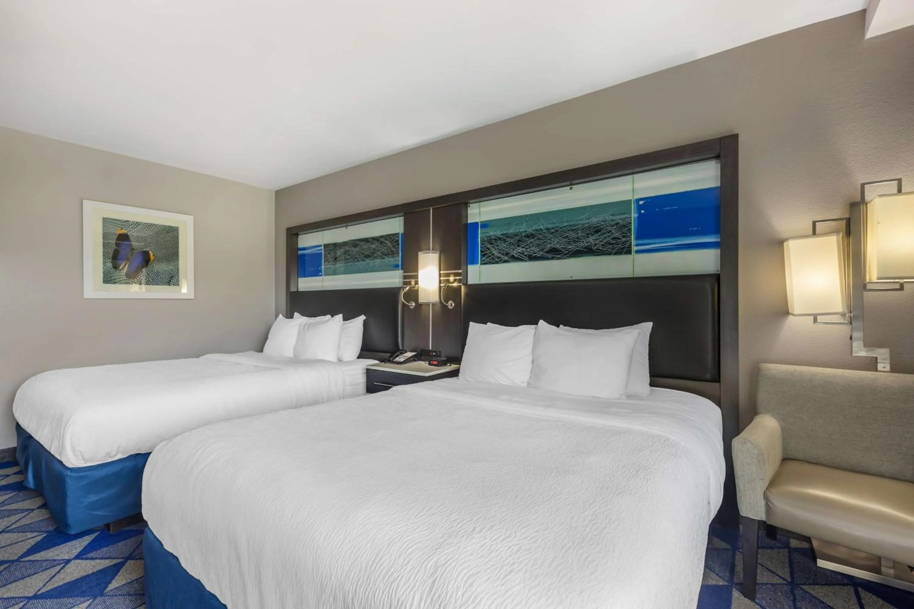 Bed in Best Western Plus Spartanburg