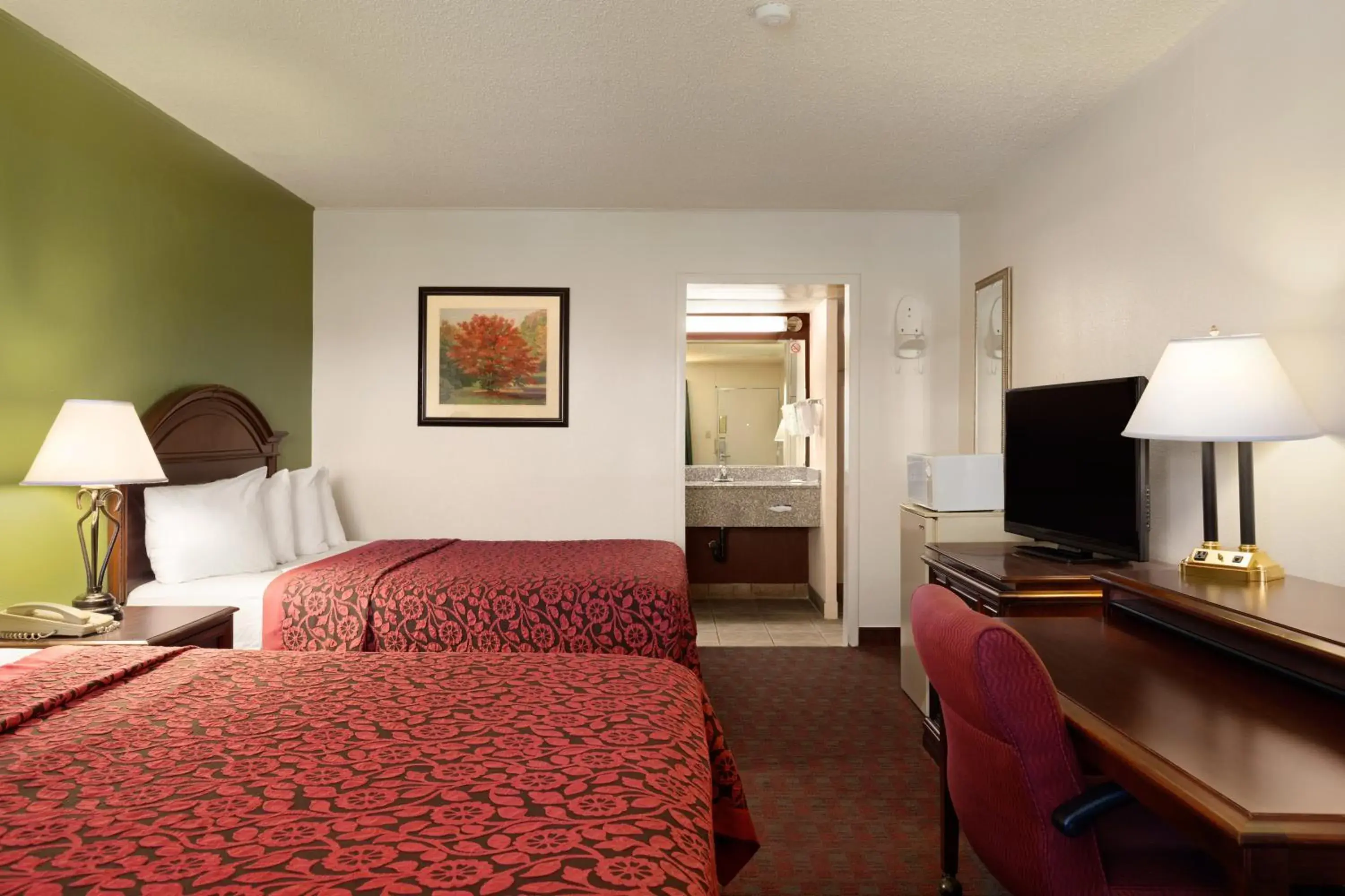 Deluxe Double Room with Two Double Beds - Non-Smoking in Days Inn by Wyndham Santa Fe New Mexico Deluxe Double Room with Two Double Beds - Non-Smoking in Days Inn by Wyndham Santa Fe New Mexico
