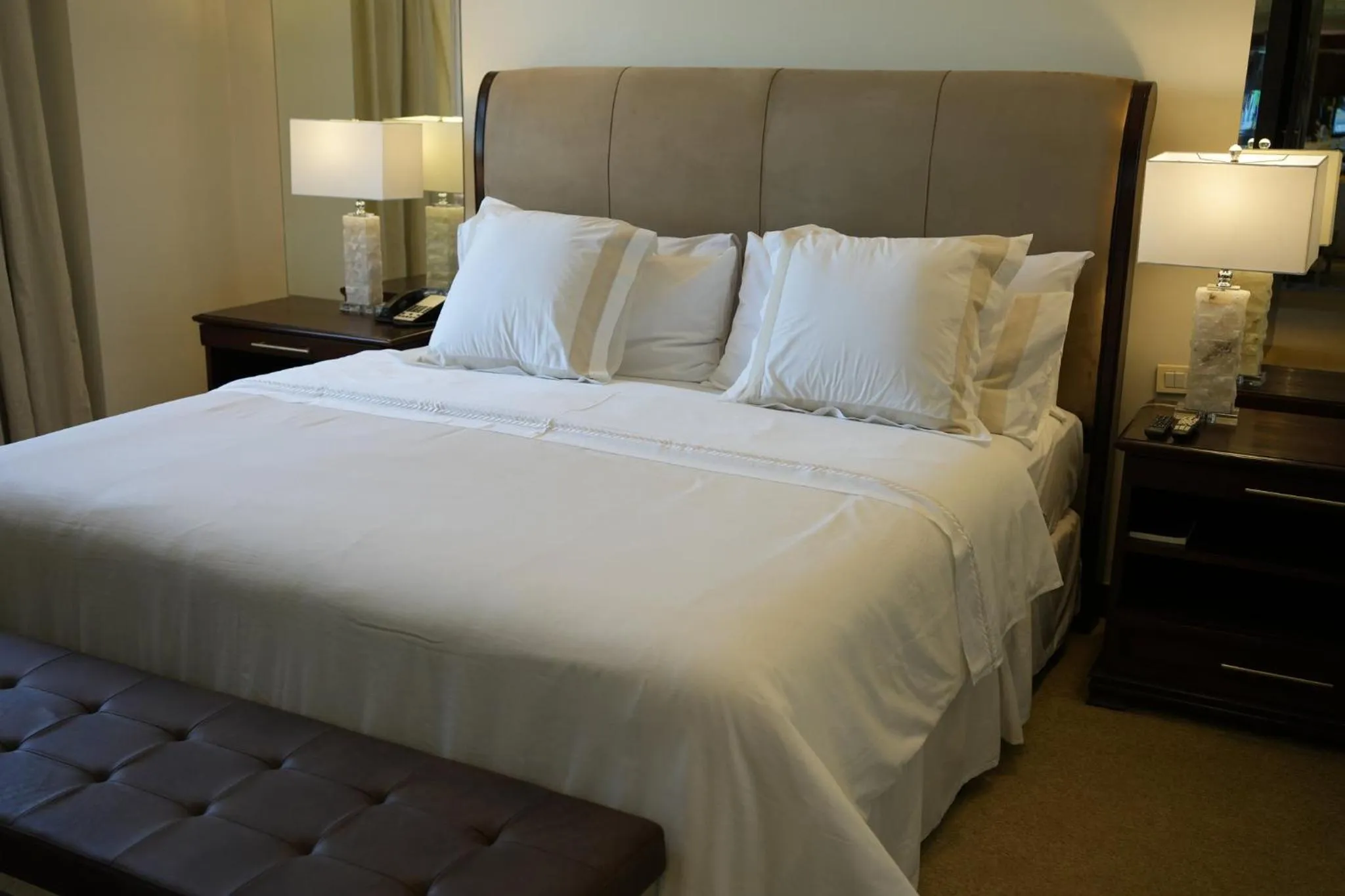 Photo of the whole room, Bed in Crowne Plaza Asunción by IHG