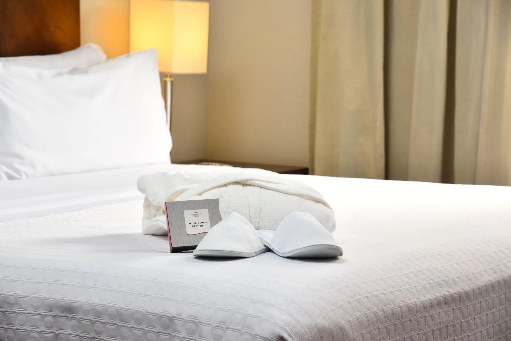 Photo of the whole room, Bed in Crowne Plaza Asunción by IHG